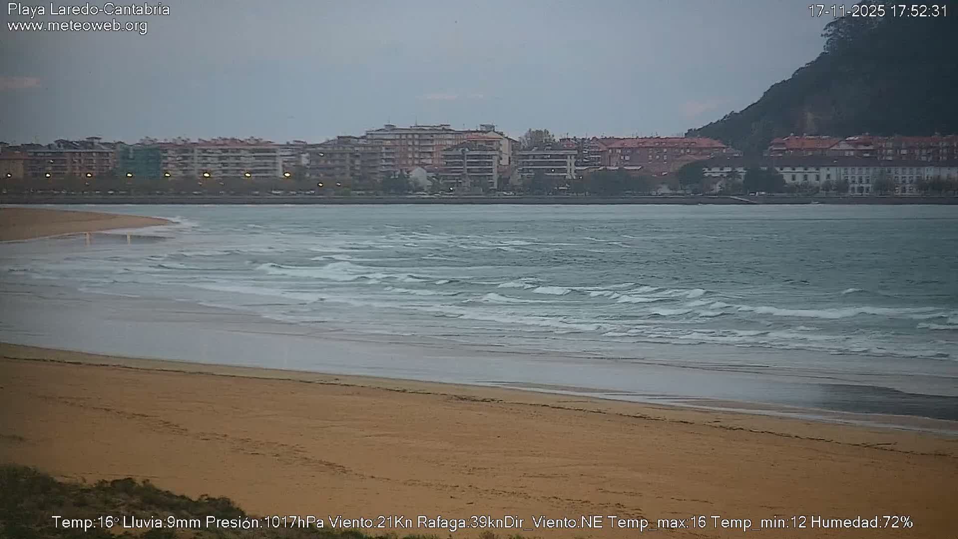 Playa de Laredo Beach Live Cam - Costa Oriental, Cantabria, Spain