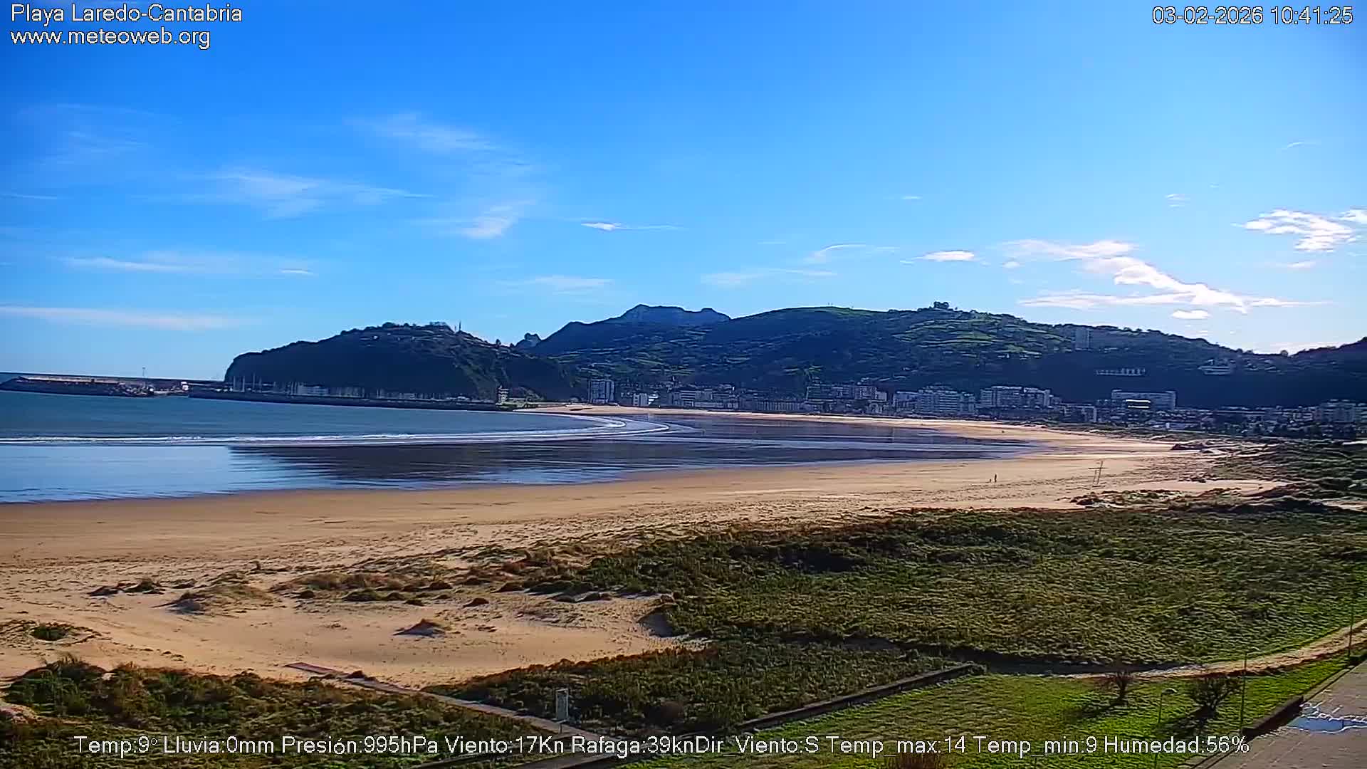Playa de Laredo Beach Live Cam - Costa Oriental, Cantabria, Spain