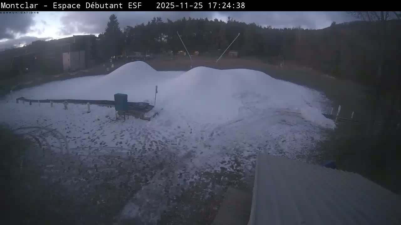 Saint Jaen, Montclar,l Espace Débutant (Beginner Area)  Live Cam - Digne-les-Bains, Alpes-de-Haute-Provence, Provence-Alpes-Côte d’Azur, France