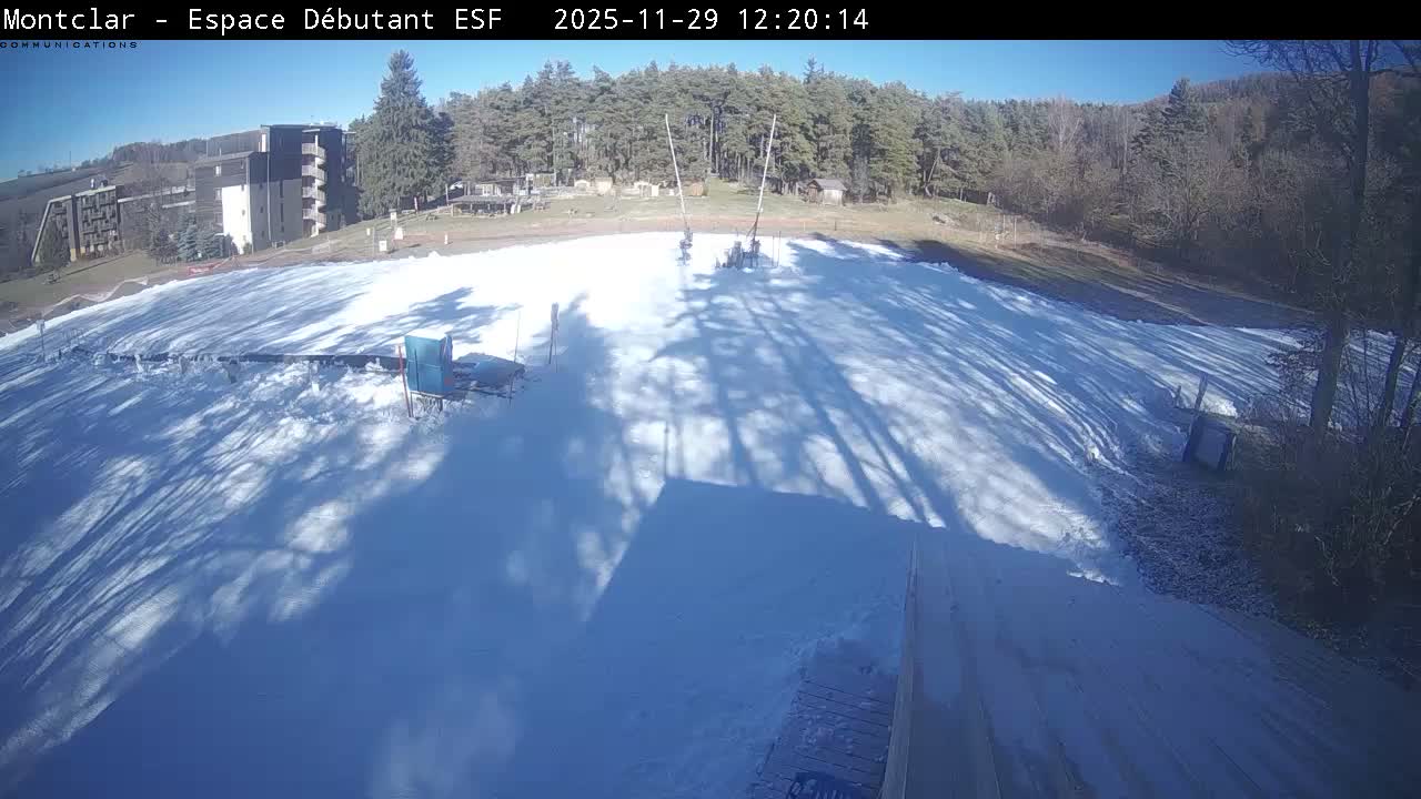 Saint Jaen, Montclar,l Espace Débutant (Beginner Area)  Live Cam - Digne-les-Bains, Alpes-de-Haute-Provence, Provence-Alpes-Côte d’Azur, France