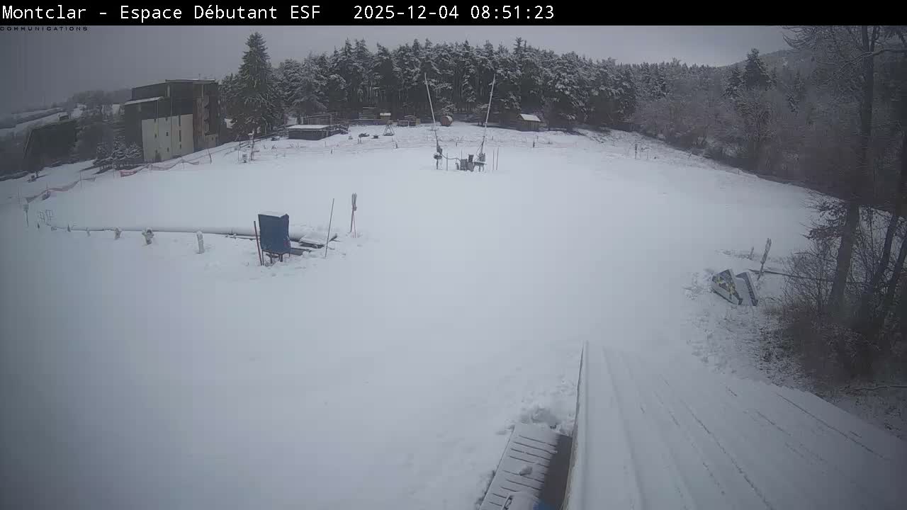 Saint Jaen, Montclar,l Espace Débutant (Beginner Area)  Live Cam - Digne-les-Bains, Alpes-de-Haute-Provence, Provence-Alpes-Côte d’Azur, France