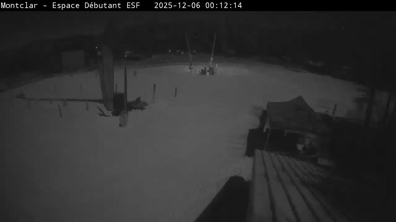 Saint Jaen, Montclar,l Espace Débutant (Beginner Area)  Live Cam - Digne-les-Bains, Alpes-de-Haute-Provence, Provence-Alpes-Côte d’Azur, France