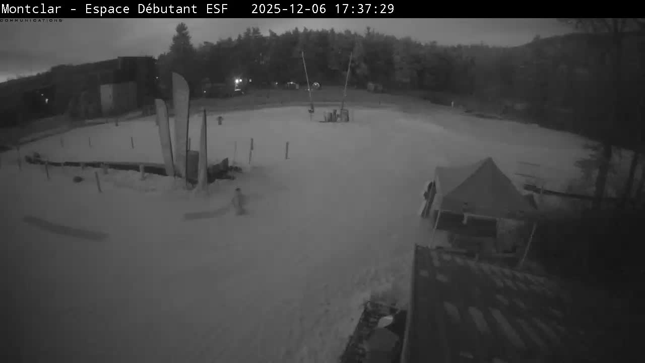 Saint Jaen, Montclar,l Espace Débutant (Beginner Area)  Live Cam - Digne-les-Bains, Alpes-de-Haute-Provence, Provence-Alpes-Côte d’Azur, France