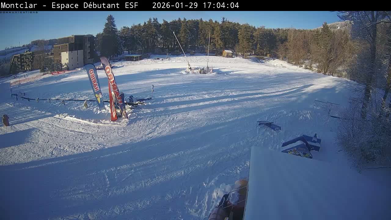 Saint Jaen, Montclar,l Espace Débutant (Beginner Area)  Live Cam - Digne-les-Bains, Alpes-de-Haute-Provence, Provence-Alpes-Côte d’Azur, France