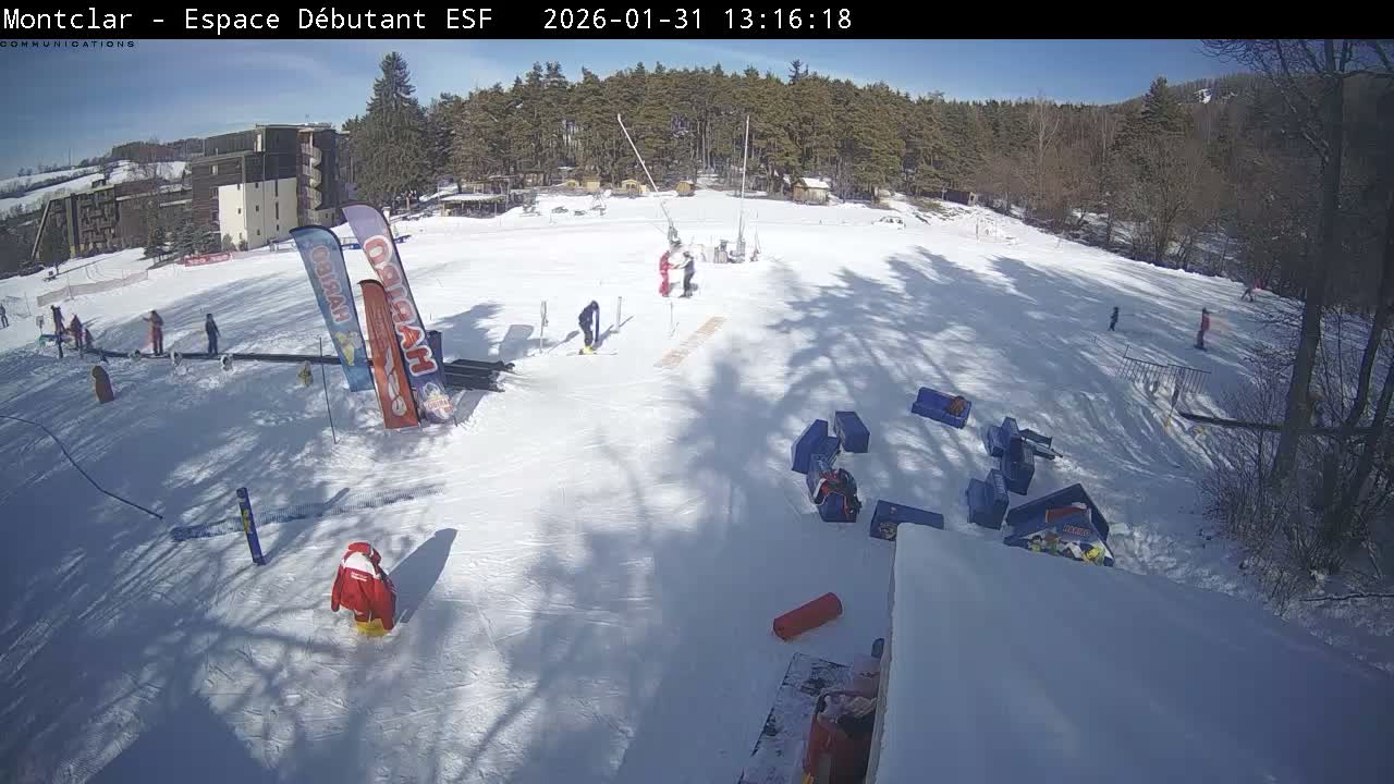 Saint Jaen, Montclar,l Espace Débutant (Beginner Area)  Live Cam - Digne-les-Bains, Alpes-de-Haute-Provence, Provence-Alpes-Côte d’Azur, France