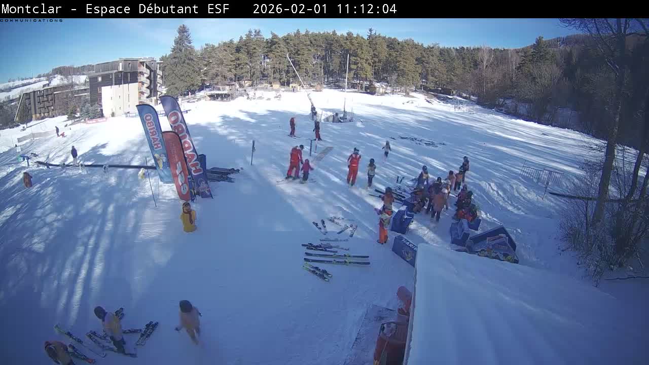 Saint Jaen, Montclar,l Espace Débutant (Beginner Area)  Live Cam - Digne-les-Bains, Alpes-de-Haute-Provence, Provence-Alpes-Côte d’Azur, France