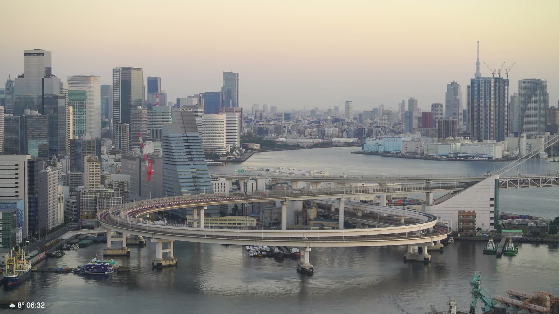 Tokyo City Center Skyline, Tokyo Bay & Rainbow Bridge (東京の街並み、東京湾、レインボーブリッジ)  Live Cam - Minato-ku, Tokyo, Kantō, Honshu, Japan