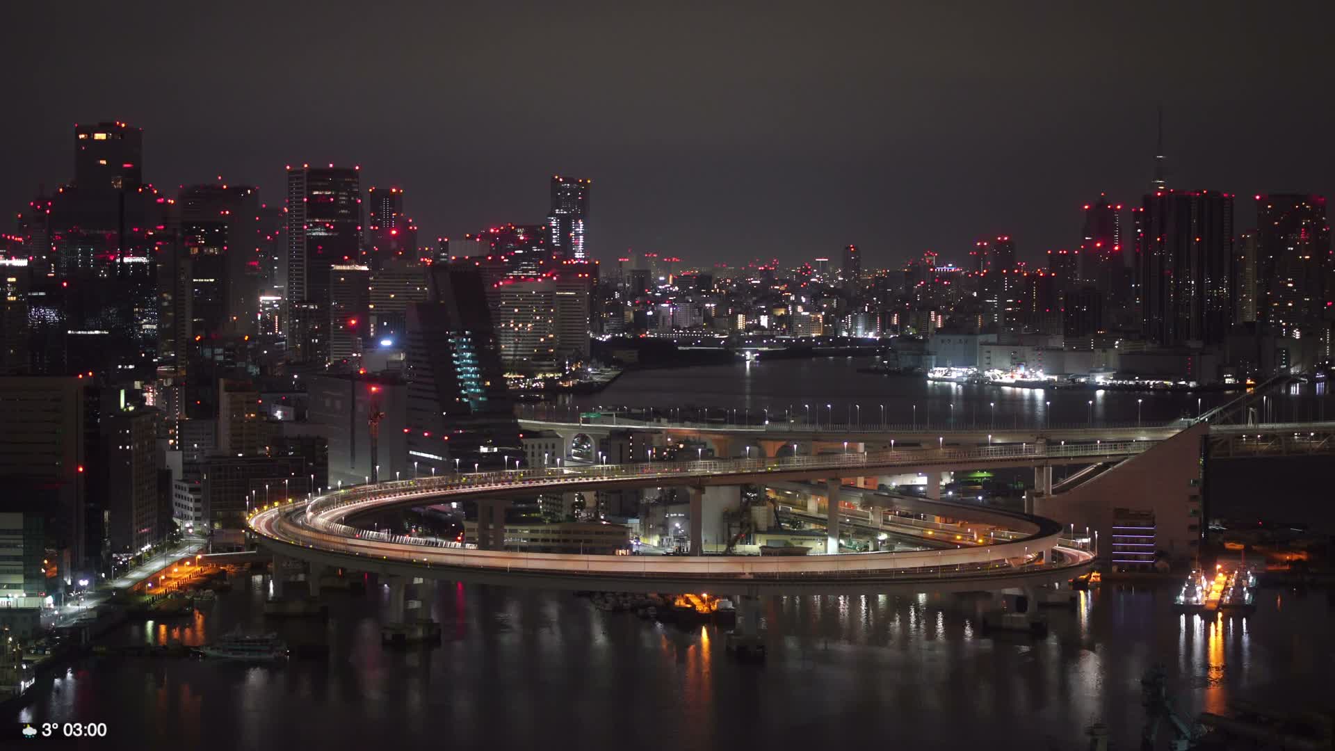 Tokyo City Center Skyline, Tokyo Bay & Rainbow Bridge Kaigan Entrance (東京の街並み、東京湾、レインボーブリッジ)  Live Cam - 5 Chome, Konan, Minato-ku, Tokyo, Kantō, Honshu, Japan