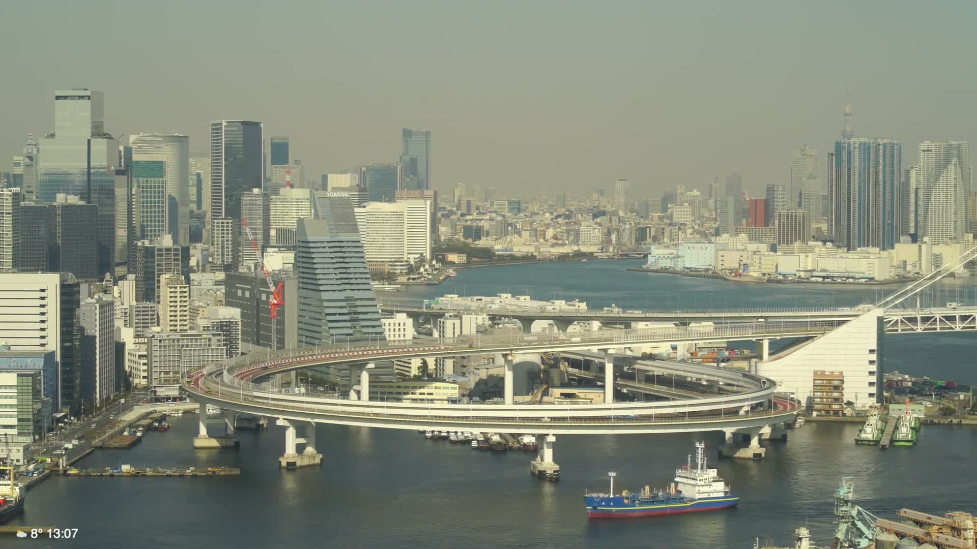 Tokyo City Center Skyline, Tokyo Bay & Rainbow Bridge Kaigan Entrance (東京の街並み、東京湾、レインボーブリッジ)  Live Cam - 5 Chome, Konan, Minato-ku, Tokyo, Kantō, Honshu, Japan