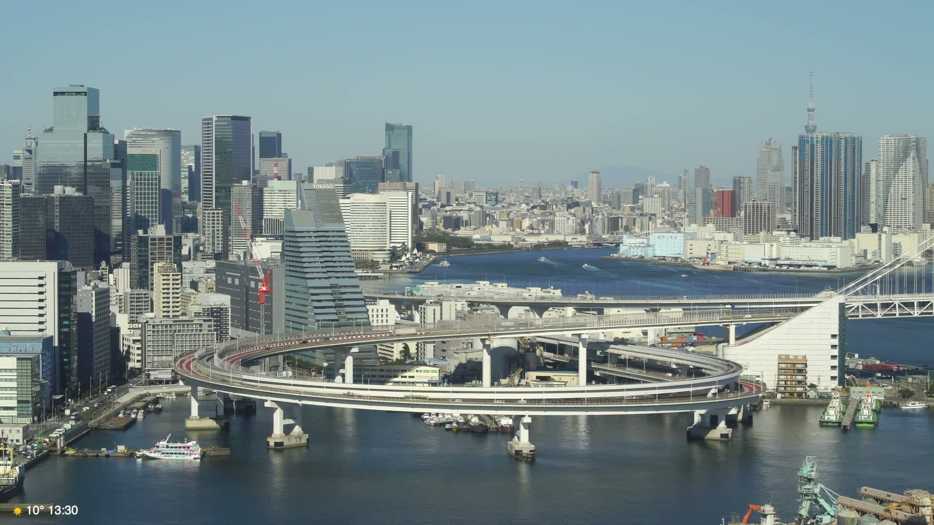 Tokyo City Center Skyline, Tokyo Bay & Rainbow Bridge Kaigan Entrance (東京の街並み、東京湾、レインボーブリッジ)  Live Cam - 5 Chome, Konan, Minato-ku, Tokyo, Kantō, Honshu, Japan