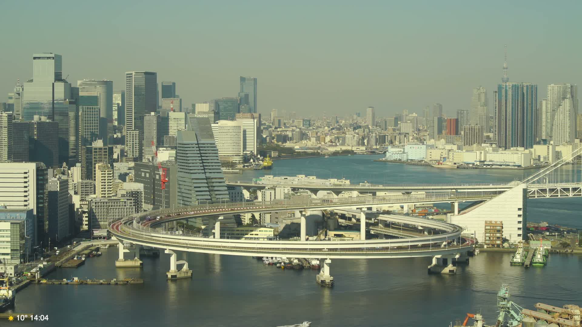 Tokyo City Center Skyline, Tokyo Bay & Rainbow Bridge Kaigan Entrance (東京の街並み、東京湾、レインボーブリッジ)  Live Cam - 5 Chome, Konan, Minato-ku, Tokyo, Kantō, Honshu, Japan
