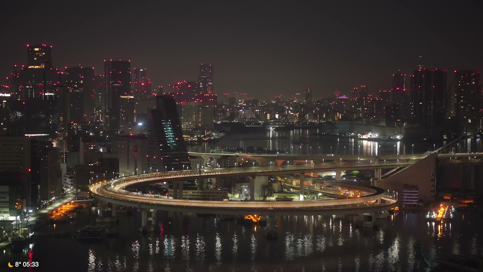 Tokyo City Center Skyline, Tokyo Bay & Rainbow Bridge Kaigan Entrance (東京の街並み、東京湾、レインボーブリッジ)  Live Cam - 5 Chome, Konan, Minato-ku, Tokyo, Kantō, Honshu, Japan