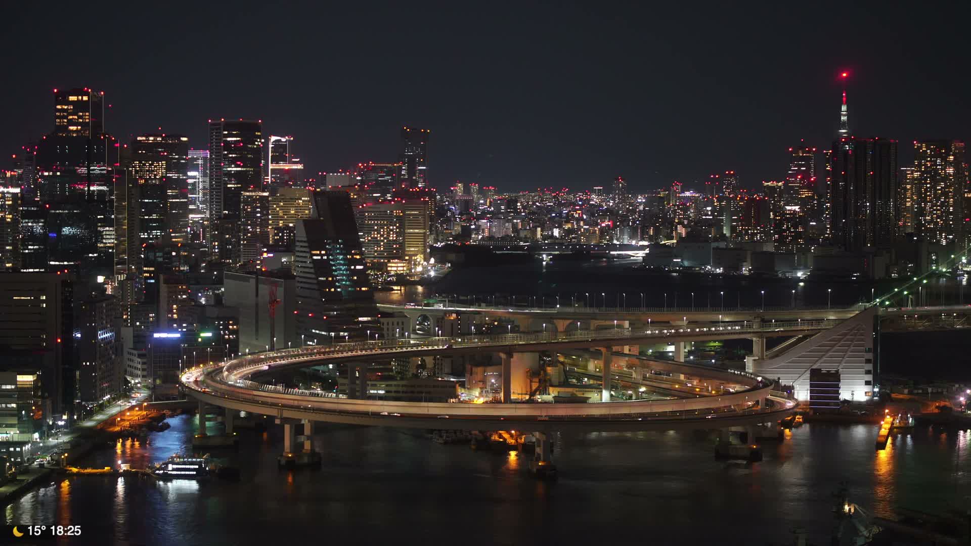 Tokyo City Center Skyline, Tokyo Bay & Rainbow Bridge Kaigan Entrance (東京の街並み、東京湾、レインボーブリッジ)  Live Cam - 5 Chome, Konan, Minato-ku, Tokyo, Kantō, Honshu, Japan