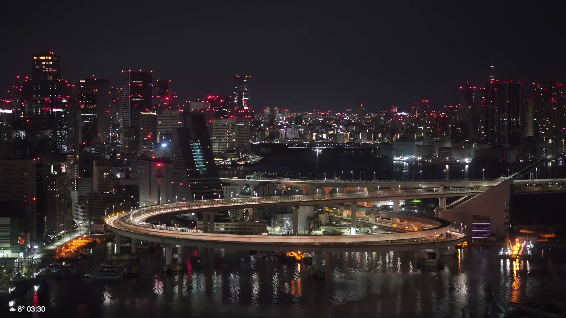 Tokyo City Center Skyline, Tokyo Bay & Rainbow Bridge Kaigan Entrance (東京の街並み、東京湾、レインボーブリッジ)  Live Cam - 5 Chome, Konan, Minato-ku, Tokyo, Kantō, Honshu, Japan