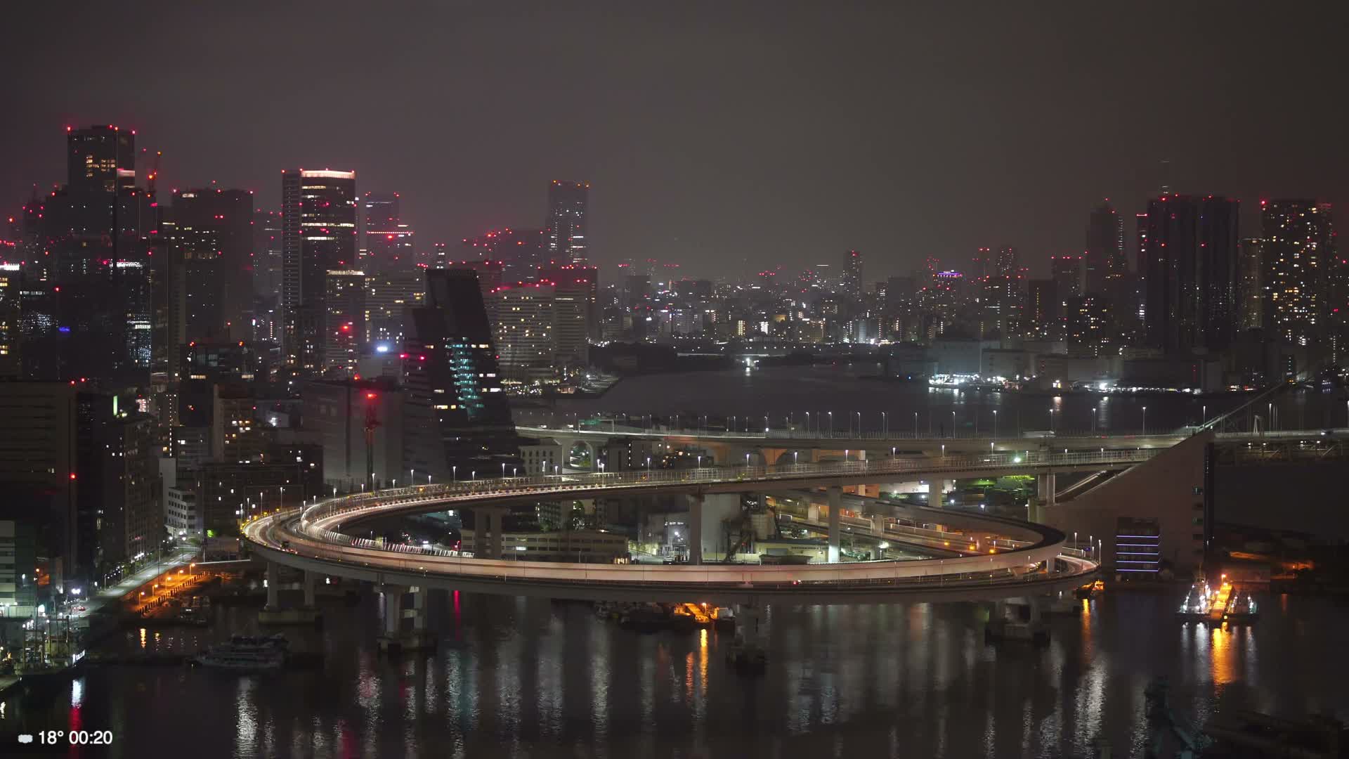 Tokyo City Center Skyline, Tokyo Bay & Rainbow Bridge Kaigan Entrance (東京の街並み、東京湾、レインボーブリッジ)  Live Cam - 5 Chome, Konan, Minato-ku, Tokyo, Kantō, Honshu, Japan