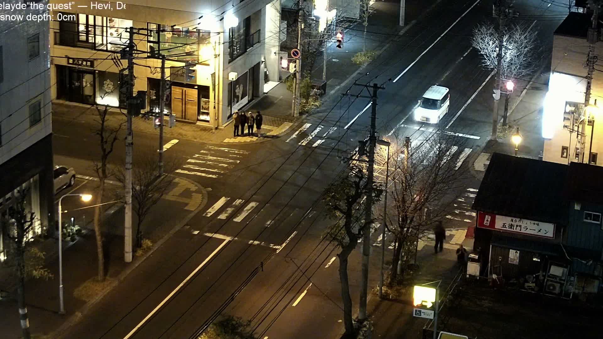 Sapooro, 8 -7 Chome Minami 2 - 3 Jonishi Juction (南2～3条西交差点8～7丁目) Live Cam - 8 Chome, Minami 2 Jonishi, Chuo Ward, Sapporo, Ishikari, Hokkaido, Japan