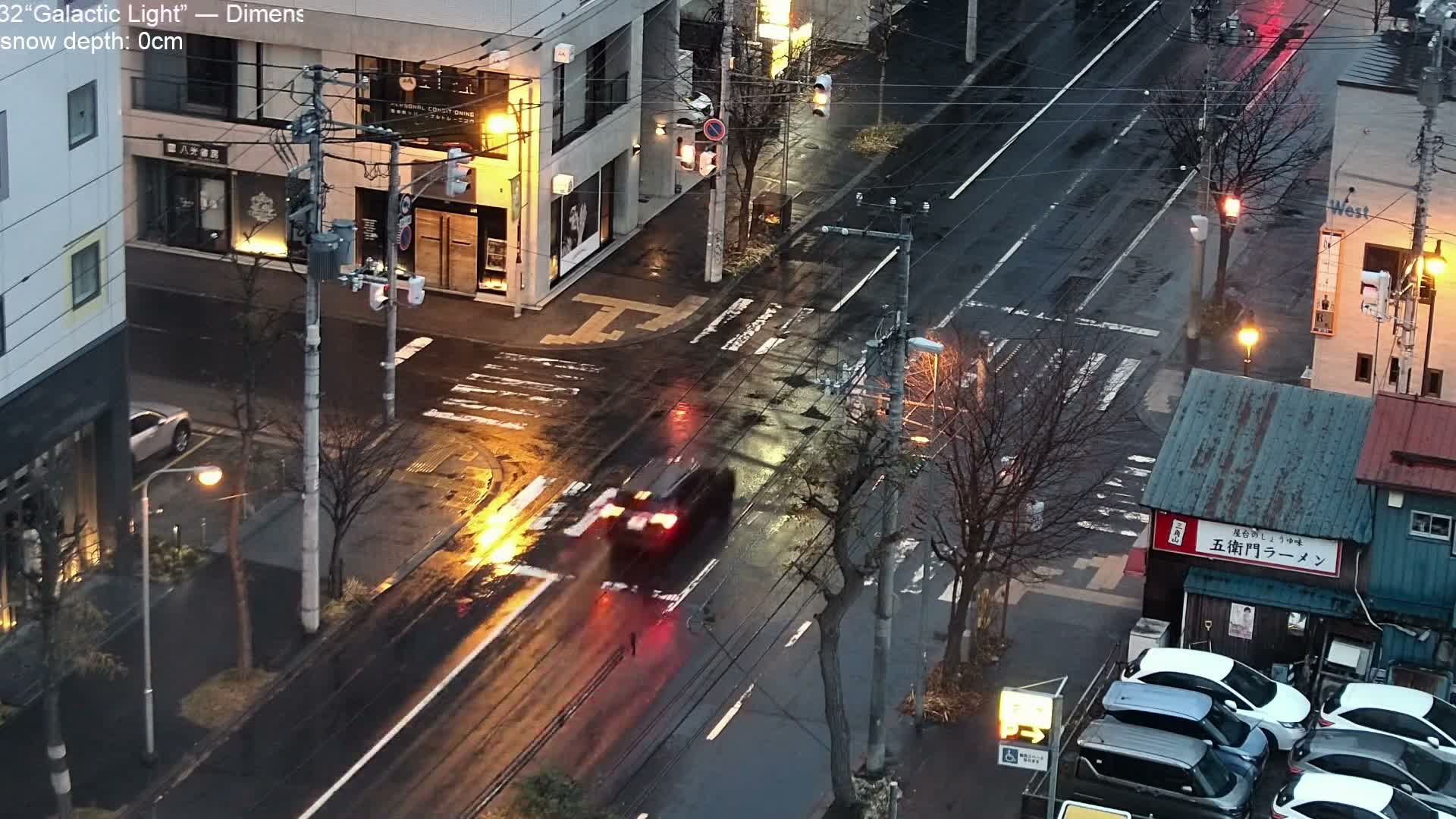 Sapporo, 8 -7 Chome Minami 2 - 3 Jonishi Juction (南2～3条西交差点8～7丁目) Live Cam - 8 Chome, Minami 2 Jonishi, Chuo Ward, Sapporo, Ishikari, Hokkaido, Japan