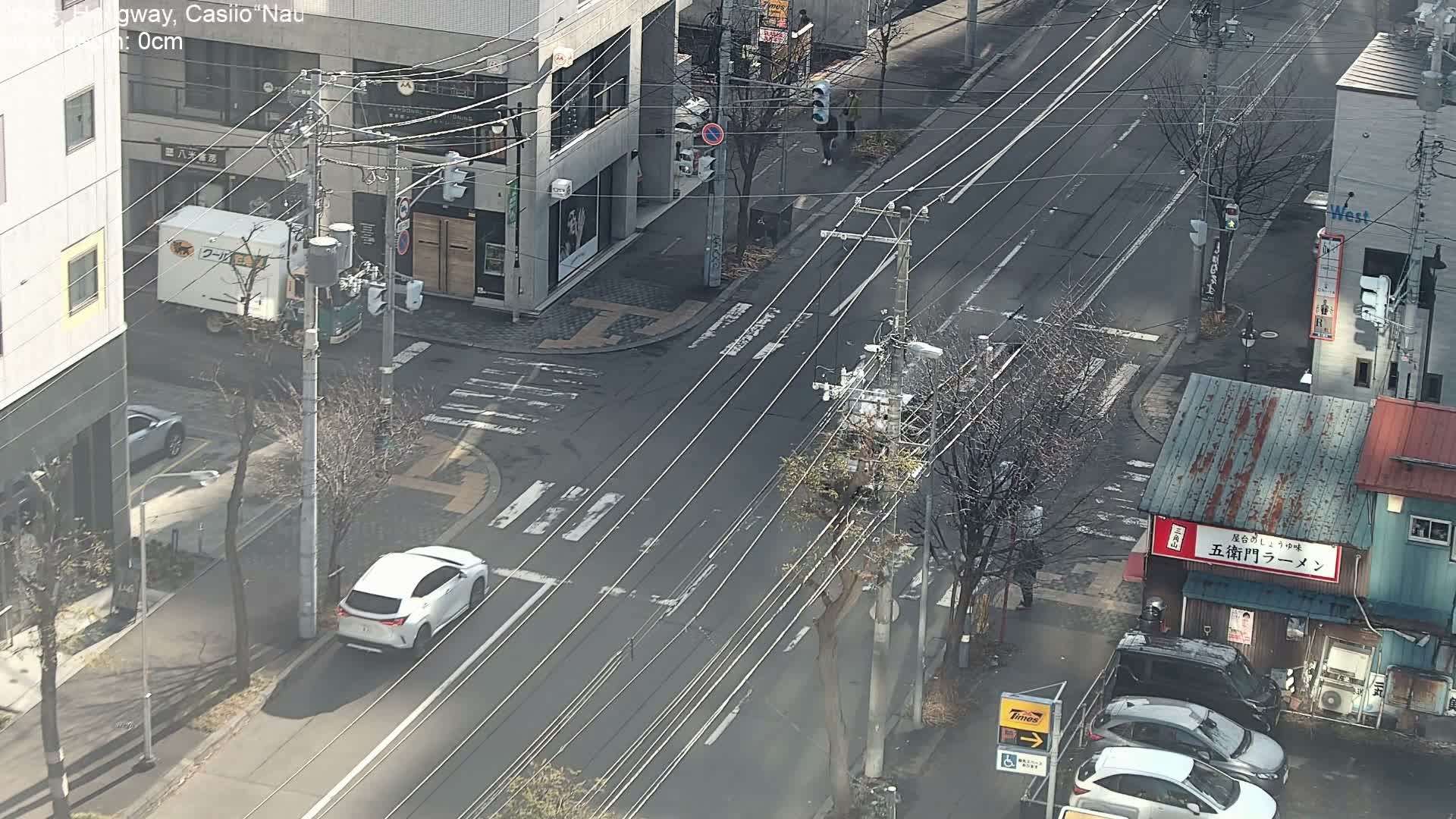 Sapporo, 8 -7 Chome Minami 2 - 3 Jonishi Juction (南2～3条西交差点8～7丁目) Live Cam - 8 Chome, Minami 2 Jonishi, Chuo Ward, Sapporo, Ishikari, Hokkaido, Japan