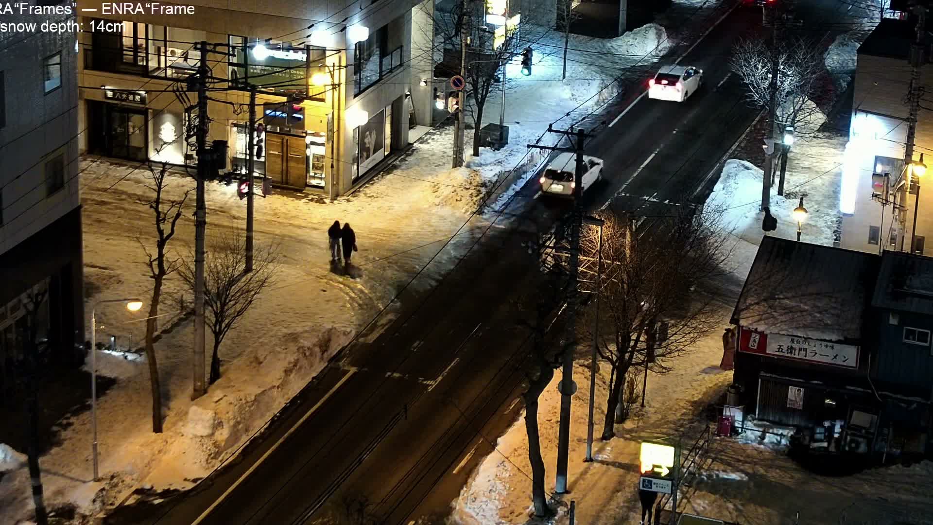 Sapporo, 8 -7 Chome Minami 2 - 3 Jonishi Juction (南2～3条西交差点8～7丁目) Live Cam - 8 Chome, Minami 2 Jonishi, Chuo Ward, Sapporo, Ishikari, Hokkaido, Japan