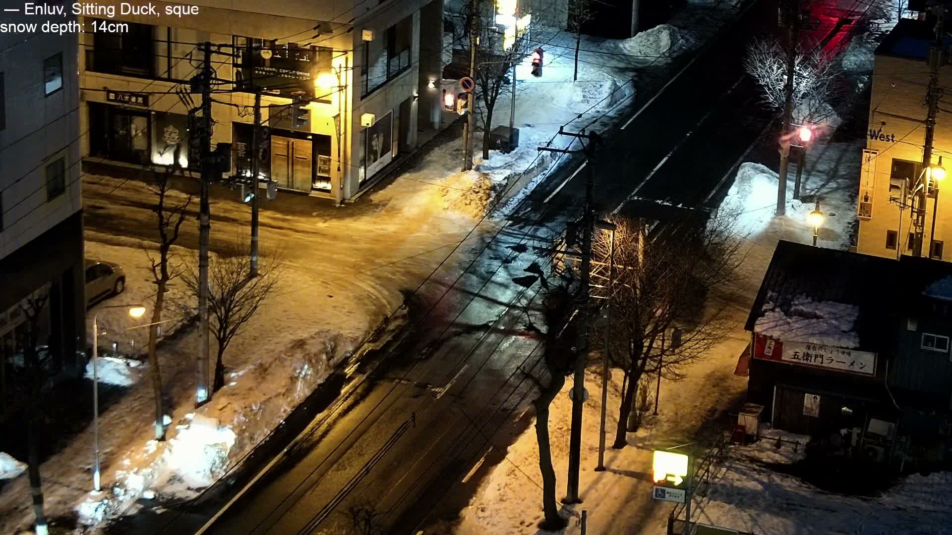 Sapporo, 8 -7 Chome Minami 2 - 3 Jonishi Juction (南2～3条西交差点8～7丁目) Live Cam - 8 Chome, Minami 2 Jonishi, Chuo Ward, Sapporo, Ishikari, Hokkaido, Japan