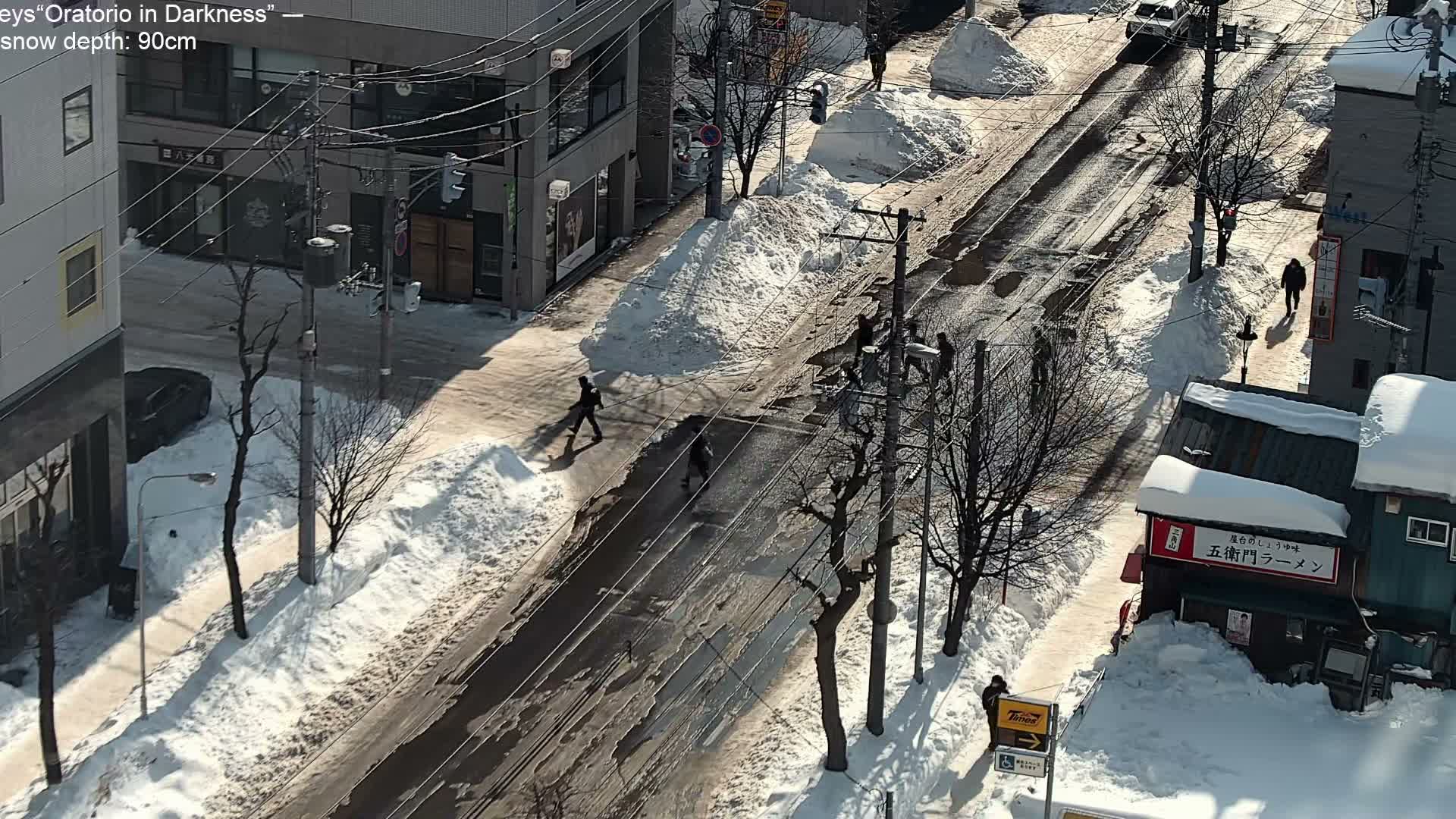 Sapporo, 8 -7 Chome Minami 2 - 3 Jonishi Juction (南2～3条西交差点8～7丁目) Live Cam - 8 Chome, Minami 2 Jonishi, Chuo Ward, Sapporo, Ishikari, Hokkaido, Japan