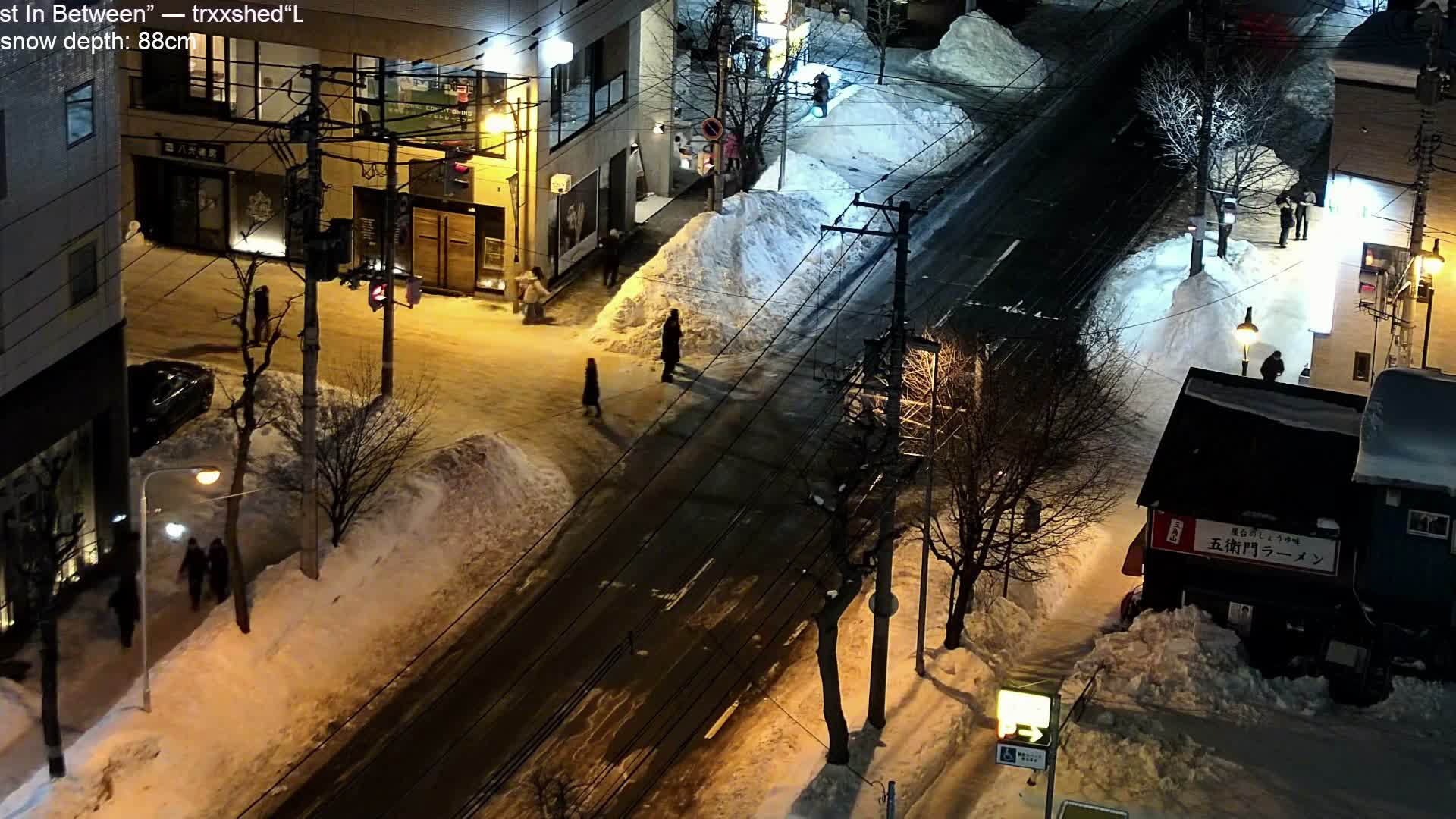 Sapporo, 8 -7 Chome Minami 2 - 3 Jonishi Juction (南2～3条西交差点8～7丁目) Live Cam - 8 Chome, Minami 2 Jonishi, Chuo Ward, Sapporo, Ishikari, Hokkaido, Japan