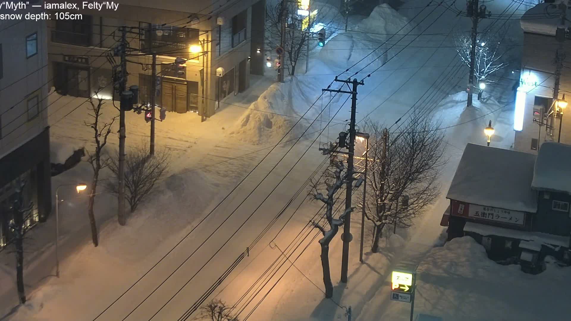 Sapporo, 8 -7 Chome Minami 2 - 3 Jonishi Juction (南2～3条西交差点8～7丁目) Live Cam - 8 Chome, Minami 2 Jonishi, Chuo Ward, Sapporo, Ishikari, Hokkaido, Japan