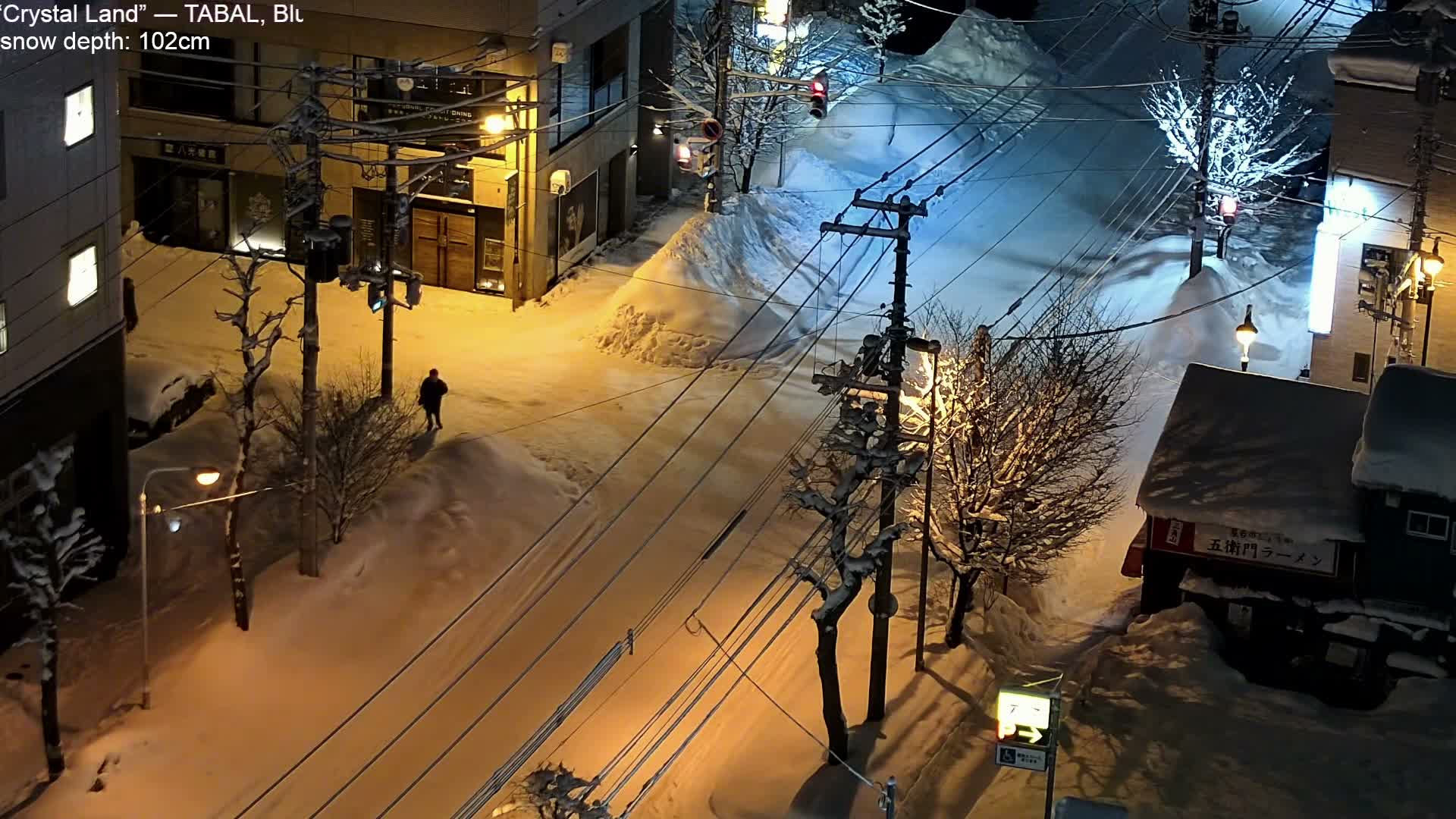 Sapporo, 8 -7 Chome Minami 2 - 3 Jonishi Juction (南2～3条西交差点8～7丁目) Live Cam - 8 Chome, Minami 2 Jonishi, Chuo Ward, Sapporo, Ishikari, Hokkaido, Japan