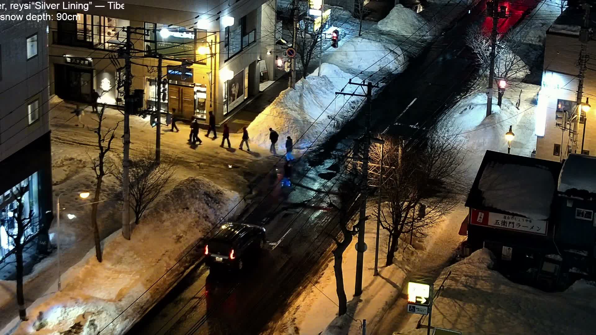 Sapporo, 8 -7 Chome Minami 2 - 3 Jonishi Juction (南2～3条西交差点8～7丁目) Live Cam - 8 Chome, Minami 2 Jonishi, Chuo Ward, Sapporo, Ishikari, Hokkaido, Japan