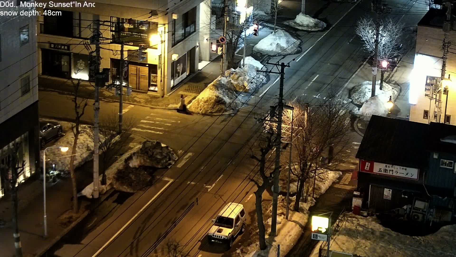Sapporo, 8 -7 Chome Minami 2 - 3 Jonishi Juction (南2～3条西交差点8～7丁目) Live Cam - 8 Chome, Minami 2 Jonishi, Chuo Ward, Sapporo, Ishikari, Hokkaido, Japan