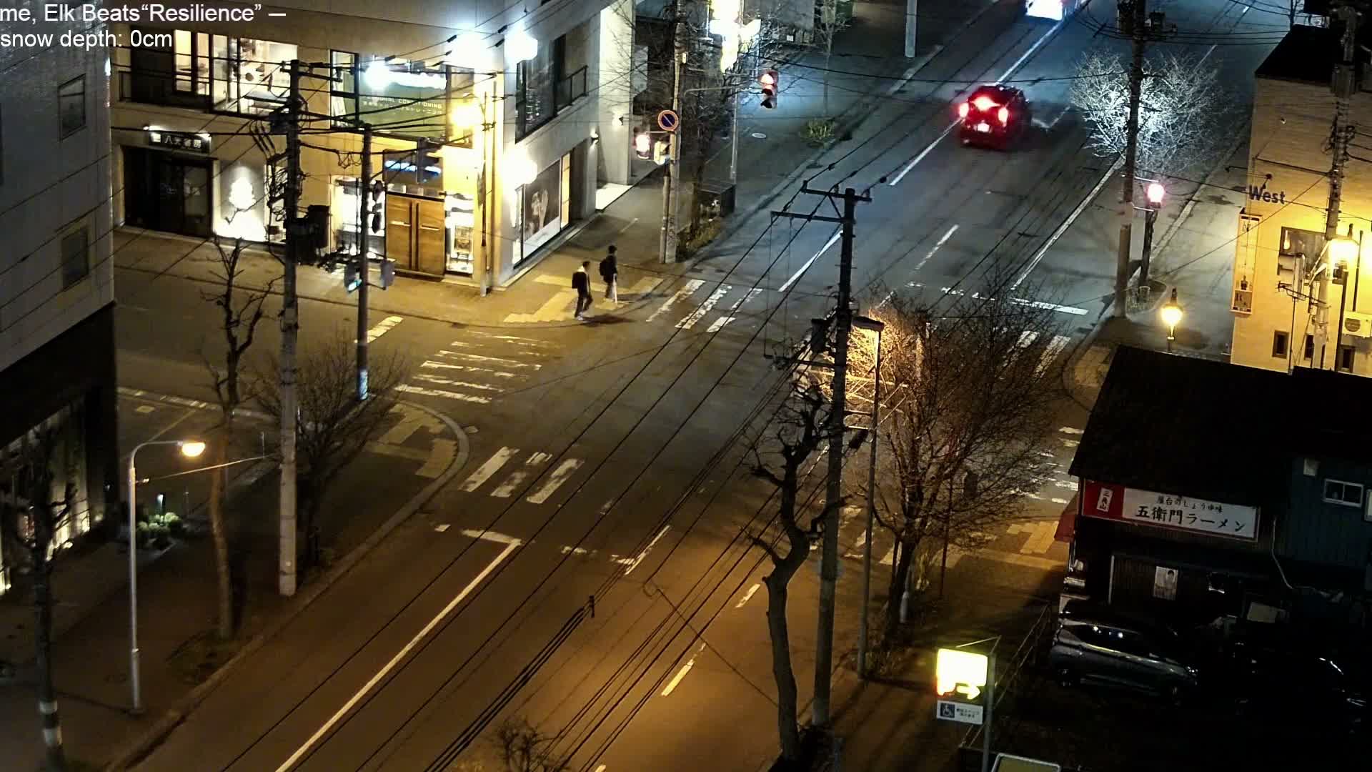 Sapporo, 8 -7 Chome Minami 2 - 3 Jonishi Juction (南2～3条西交差点8～7丁目) Live Cam - 8 Chome, Minami 2 Jonishi, Chuo Ward, Sapporo, Ishikari, Hokkaido, Japan