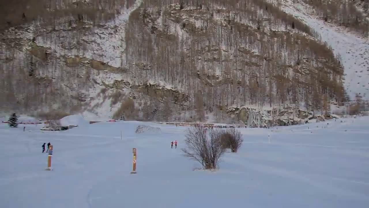 Bessans Village, Carreley  Ski Slopes & Mont L'Albaron Mountain View Live Cam - Bessans, Saint-Jean-de-Maurienne, Savoie, Auvergne-Rhône-Alpes, France