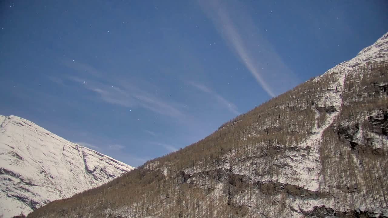 Bessans Village, Carreley  Ski Slopes & Mont L'Albaron Mountain View Live Cam - Bessans, Saint-Jean-de-Maurienne, Savoie, Auvergne-Rhône-Alpes, France
