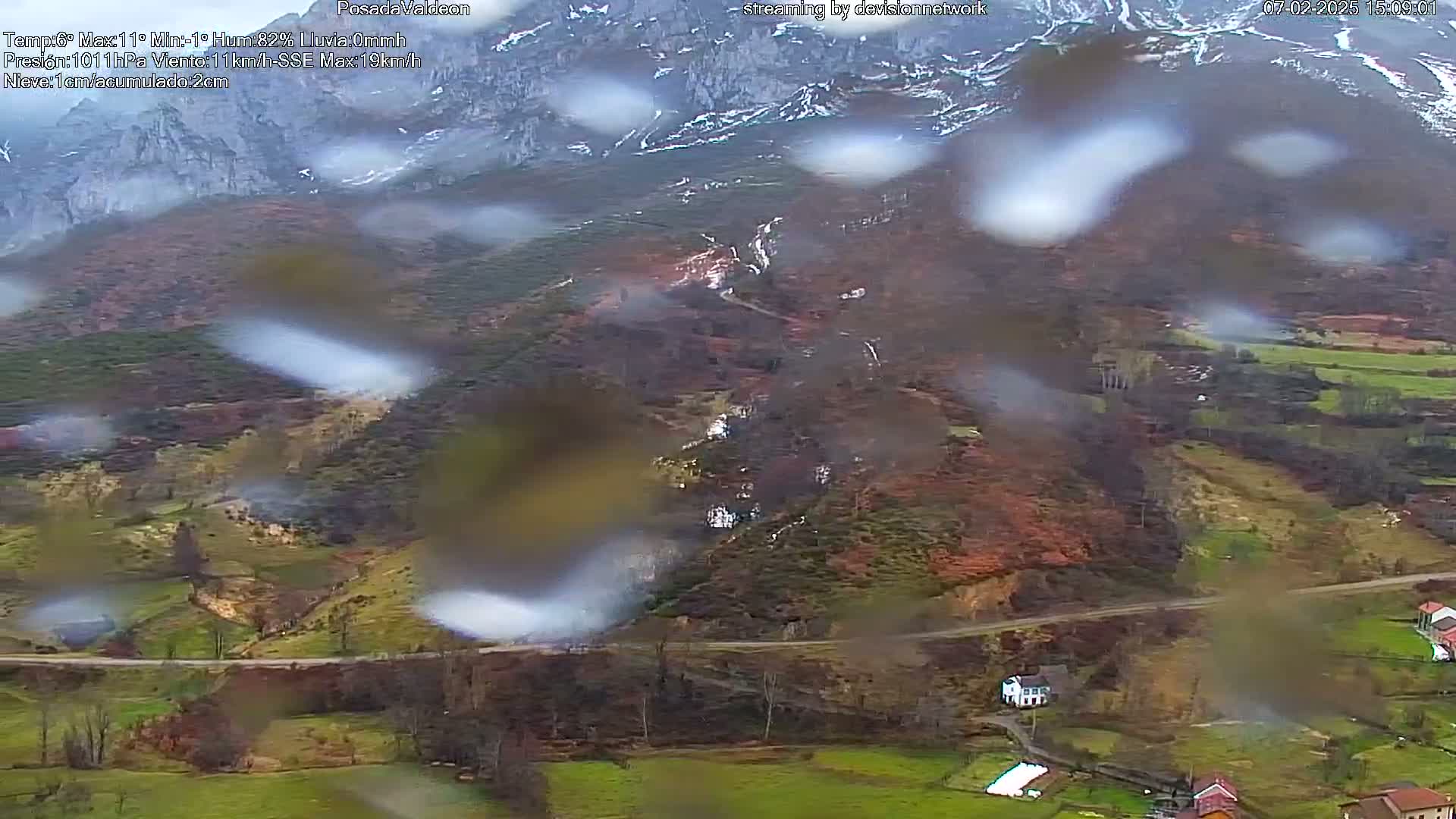 Picos de Europa Peaks & Posada de Valdeon Village  Live Cam - León, Castila&Leon, Spain
