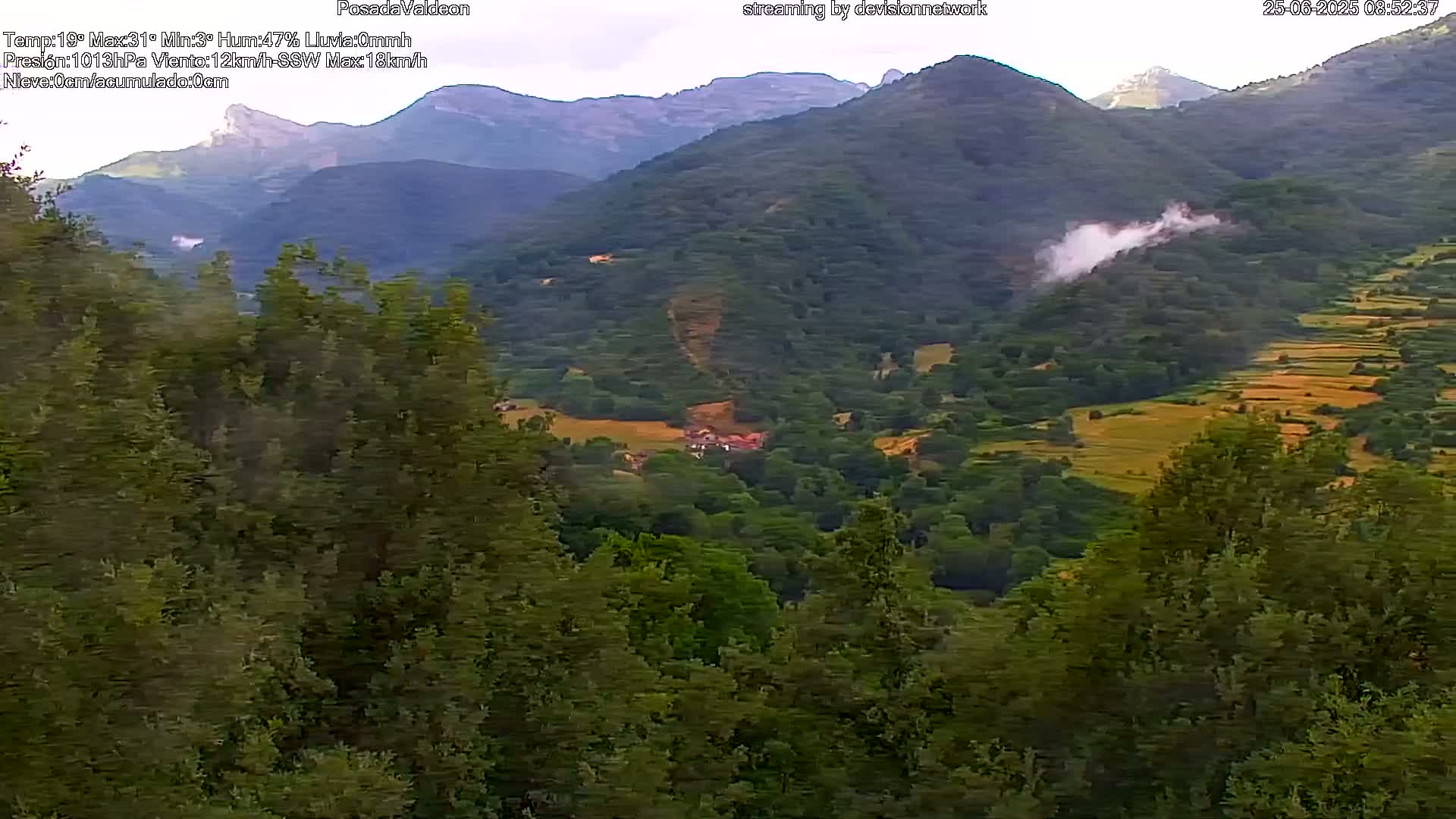 Picos de Europa Peaks & Posada de Valdeon Village  Live Cam - León, Castila&Leon, Spain