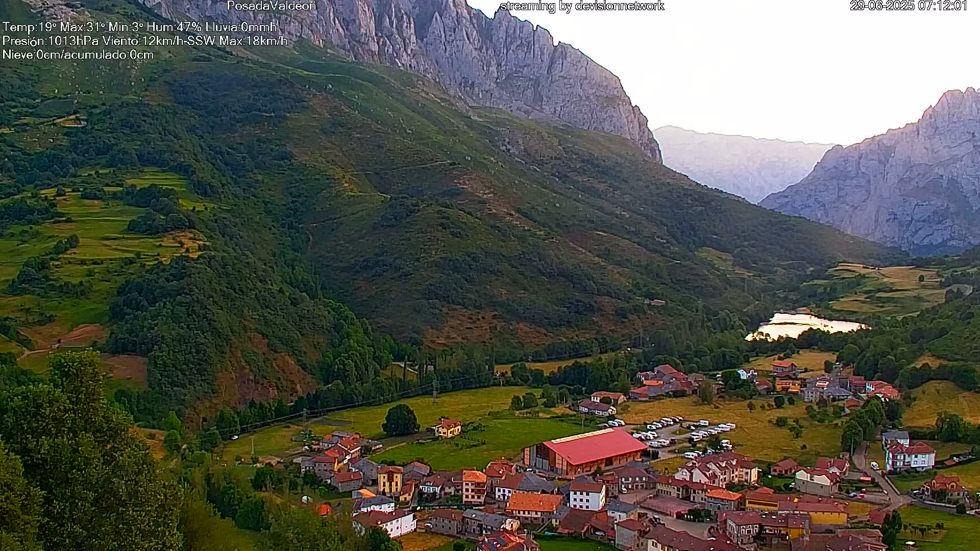 Picos de Europa Peaks & Posada de Valdeon Village  Live Cam - León, Castila&Leon, Spain