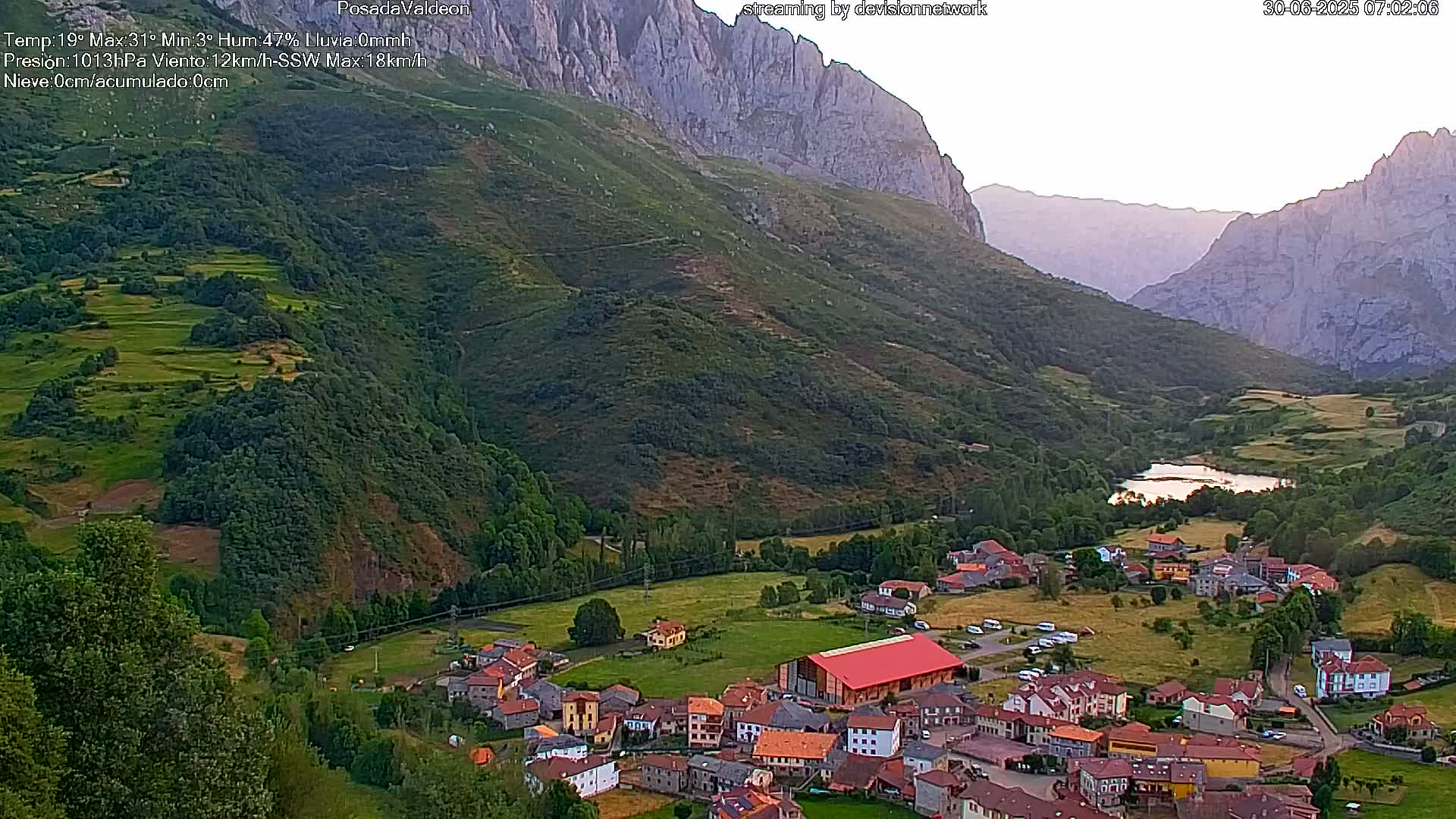 Picos de Europa Peaks & Posada de Valdeon Village  Live Cam - León, Castila&Leon, Spain