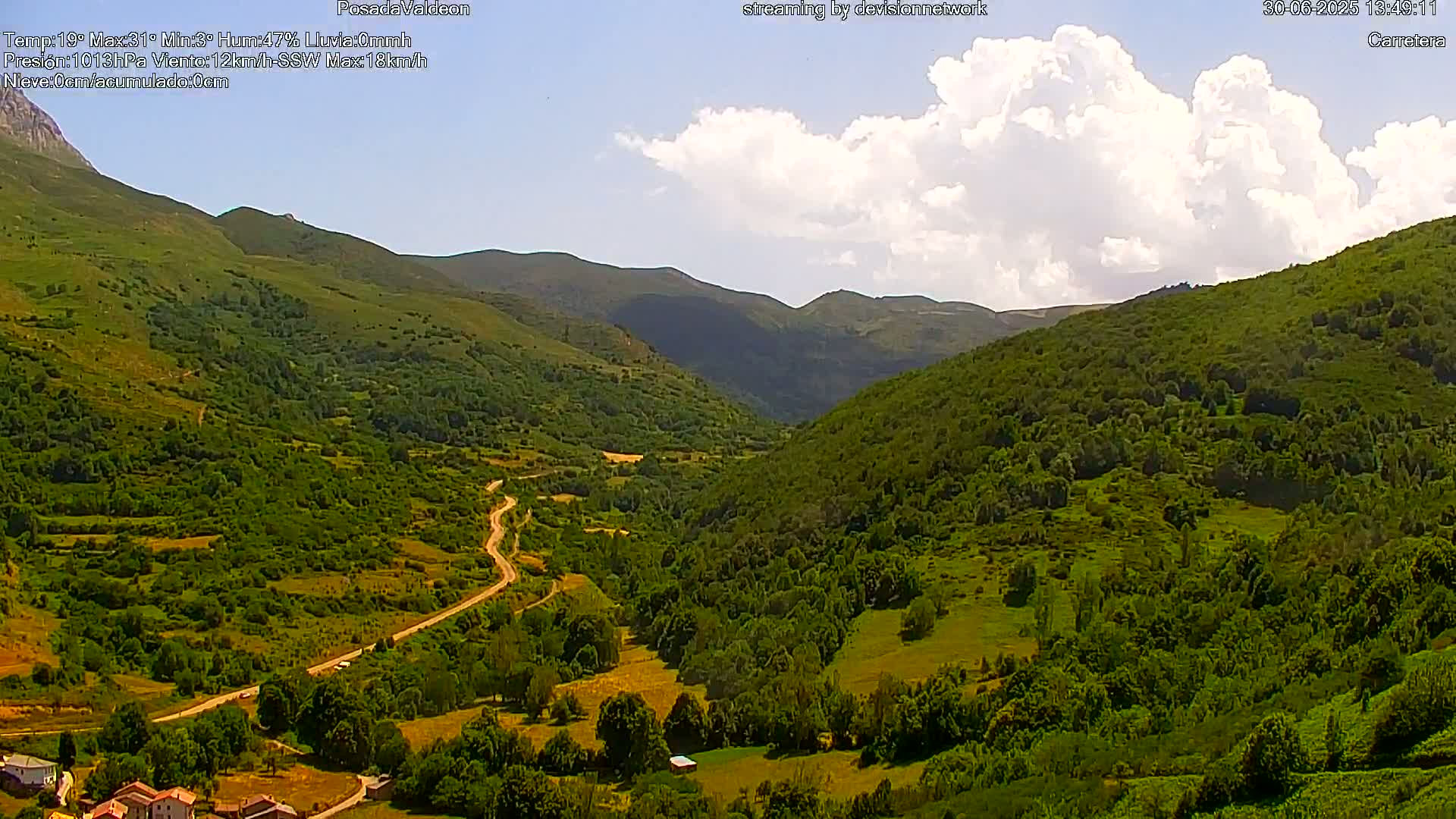 Picos de Europa Peaks & Posada de Valdeon Village  Live Cam - León, Castila&Leon, Spain