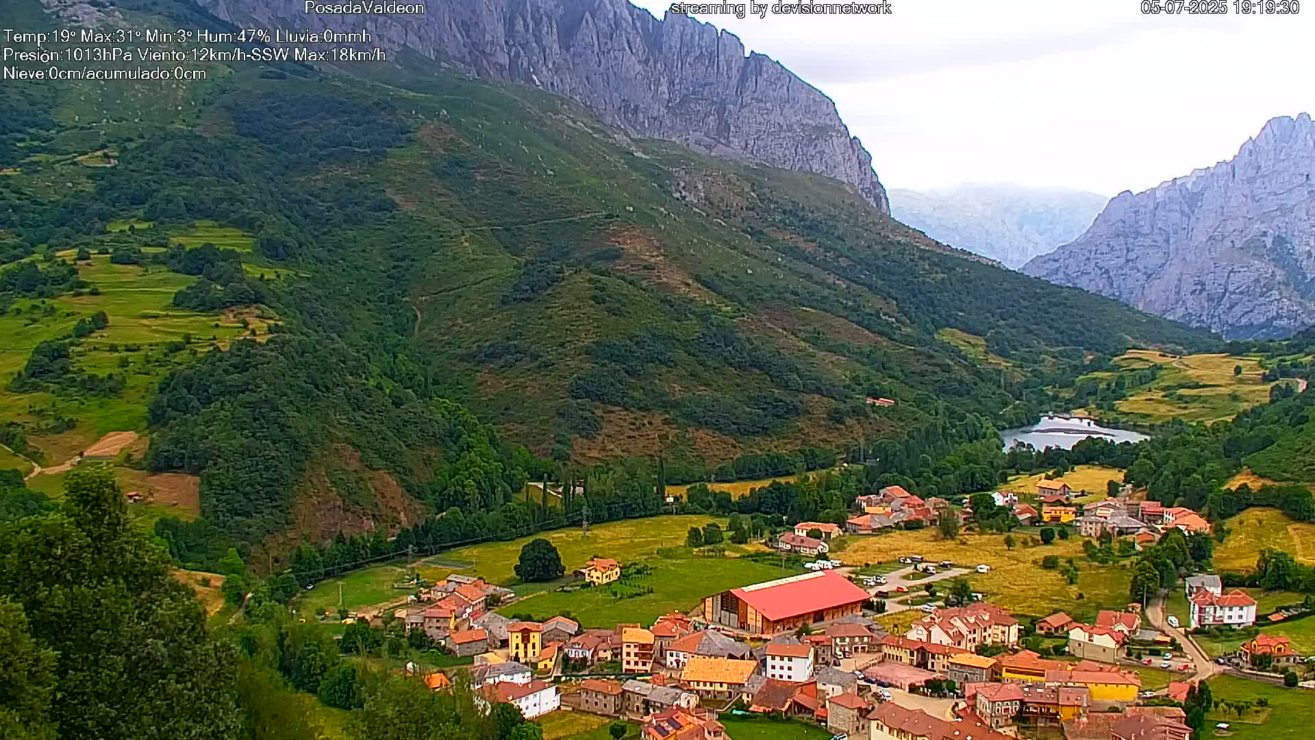 Picos de Europa Peaks & Posada de Valdeon Village  Live Cam - León, Castila&Leon, Spain
