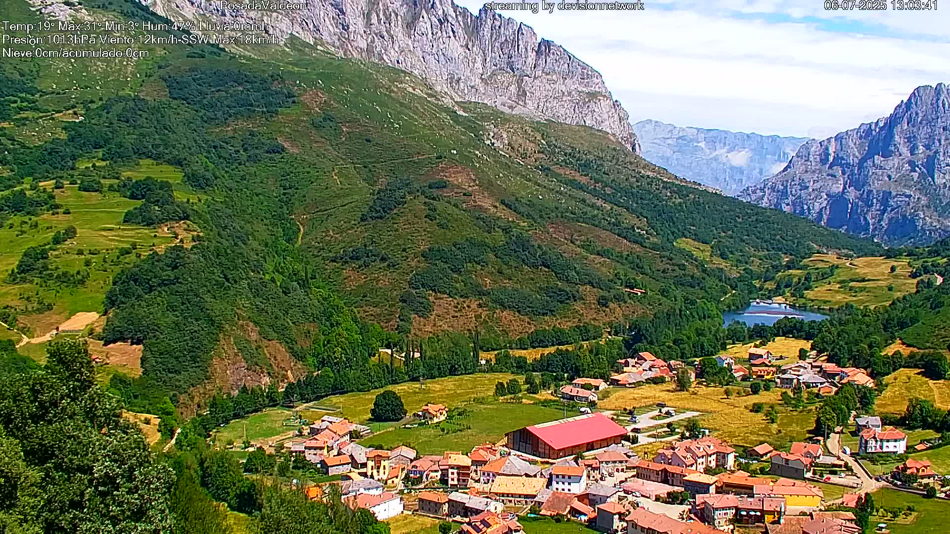 Picos de Europa Peaks & Posada de Valdeon Village  Live Cam - León, Castila&Leon, Spain