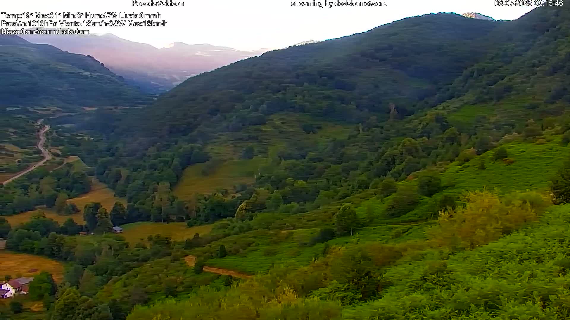 Picos de Europa Peaks & Posada de Valdeon Village  Live Cam - León, Castila&Leon, Spain