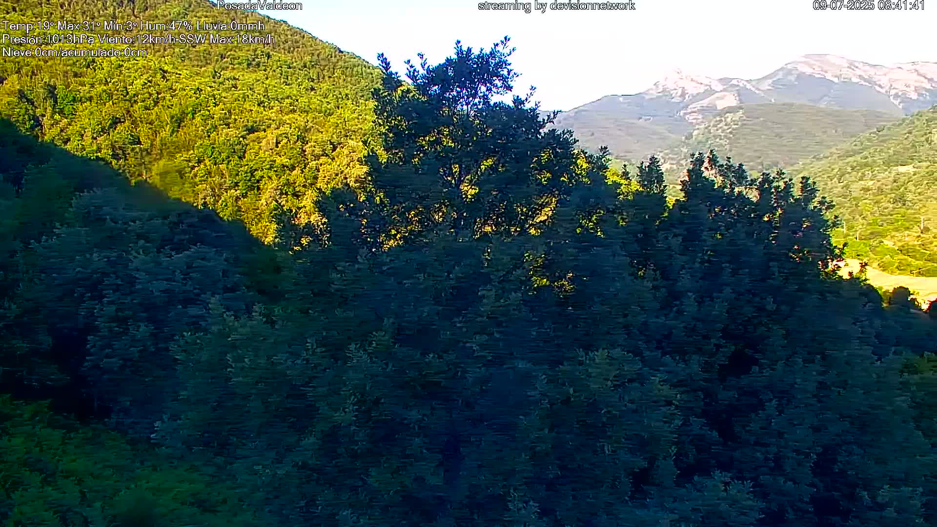 Picos de Europa Peaks & Posada de Valdeon Village  Live Cam - León, Castila&Leon, Spain