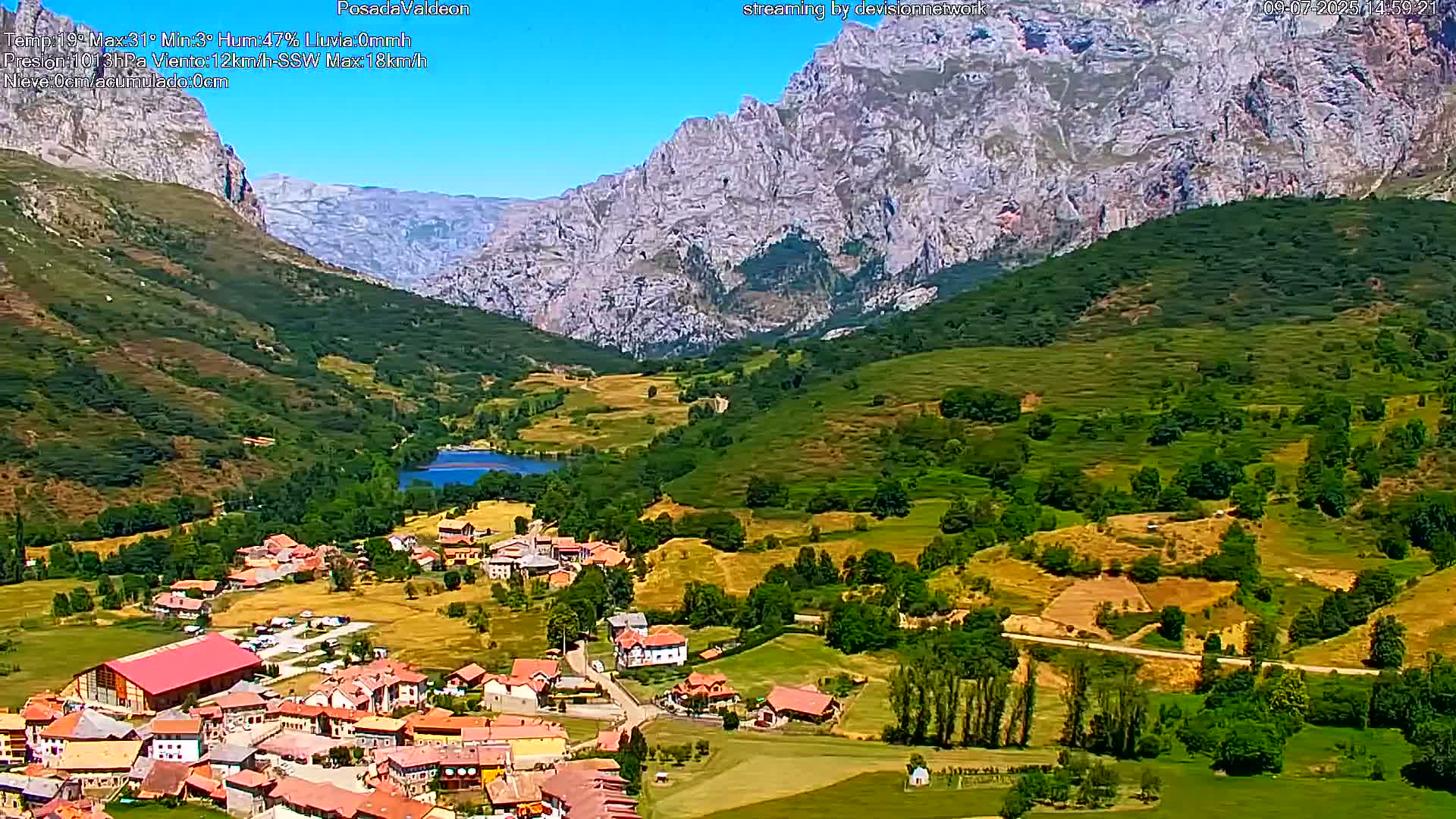 Picos de Europa Peaks & Posada de Valdeon Village  Live Cam - León, Castila&Leon, Spain