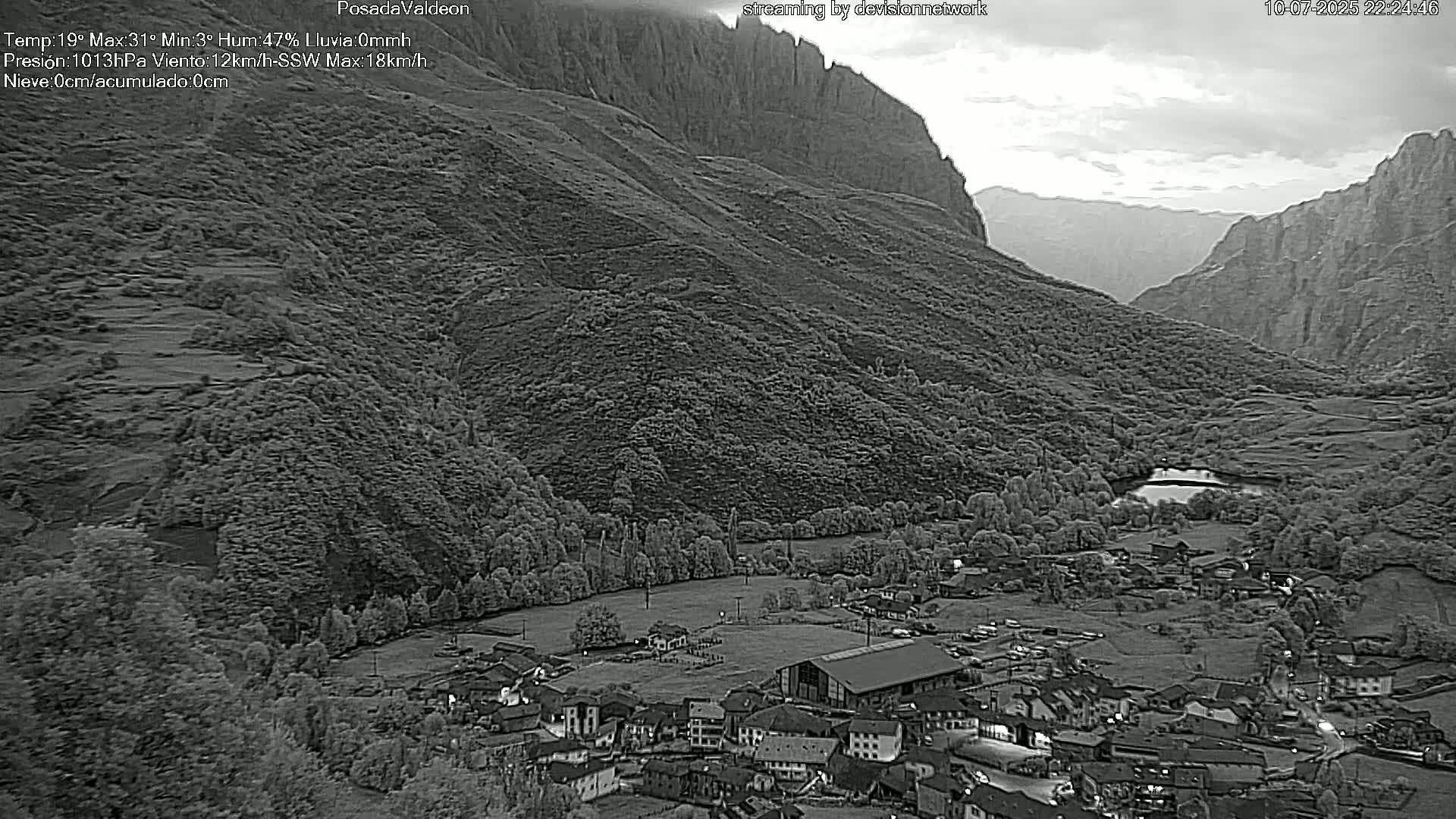 Picos de Europa Peaks & Posada de Valdeon Village  Live Cam - León, Castila&Leon, Spain