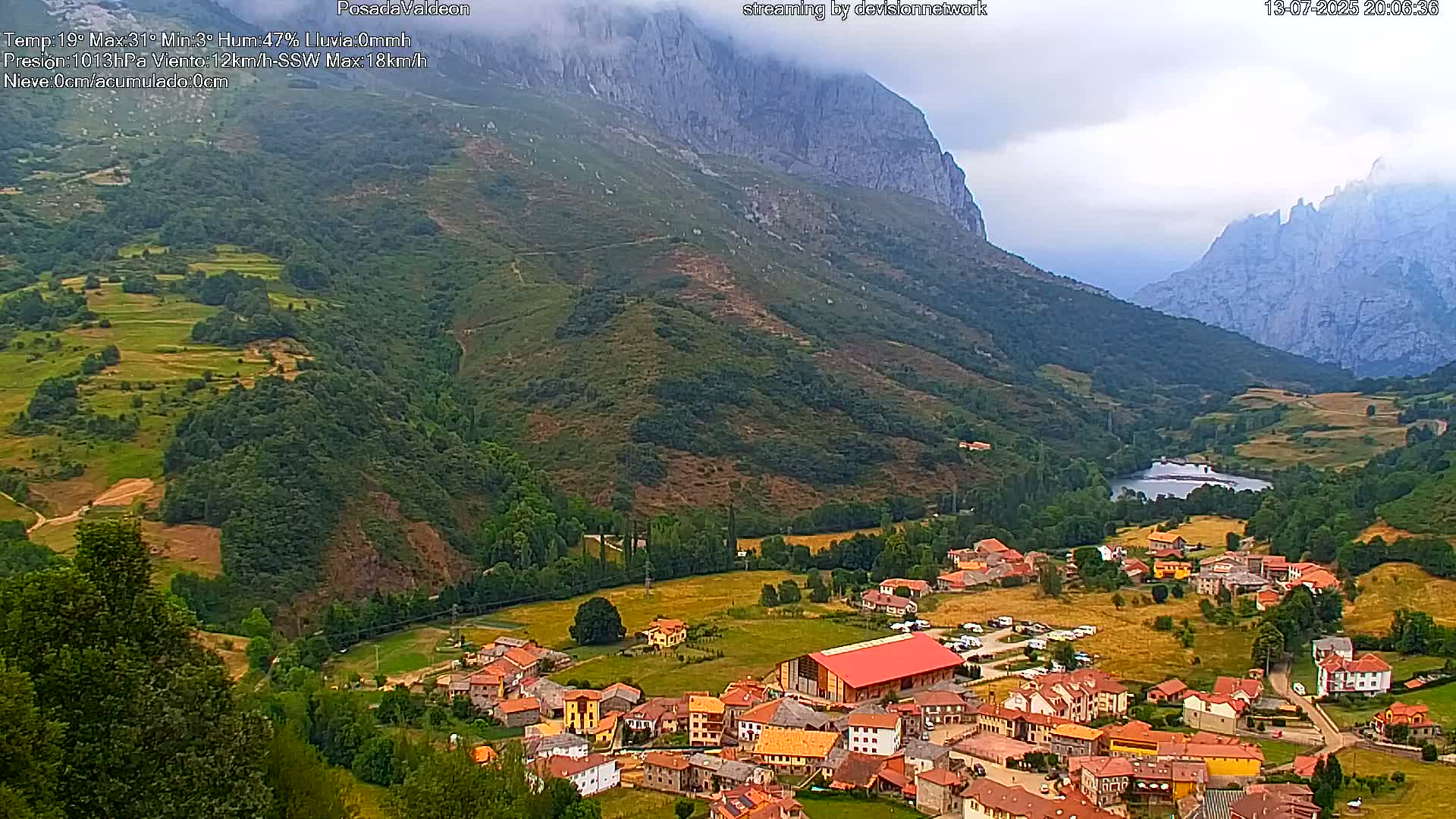 Picos de Europa Peaks & Posada de Valdeon Village  Live Cam - León, Castila&Leon, Spain