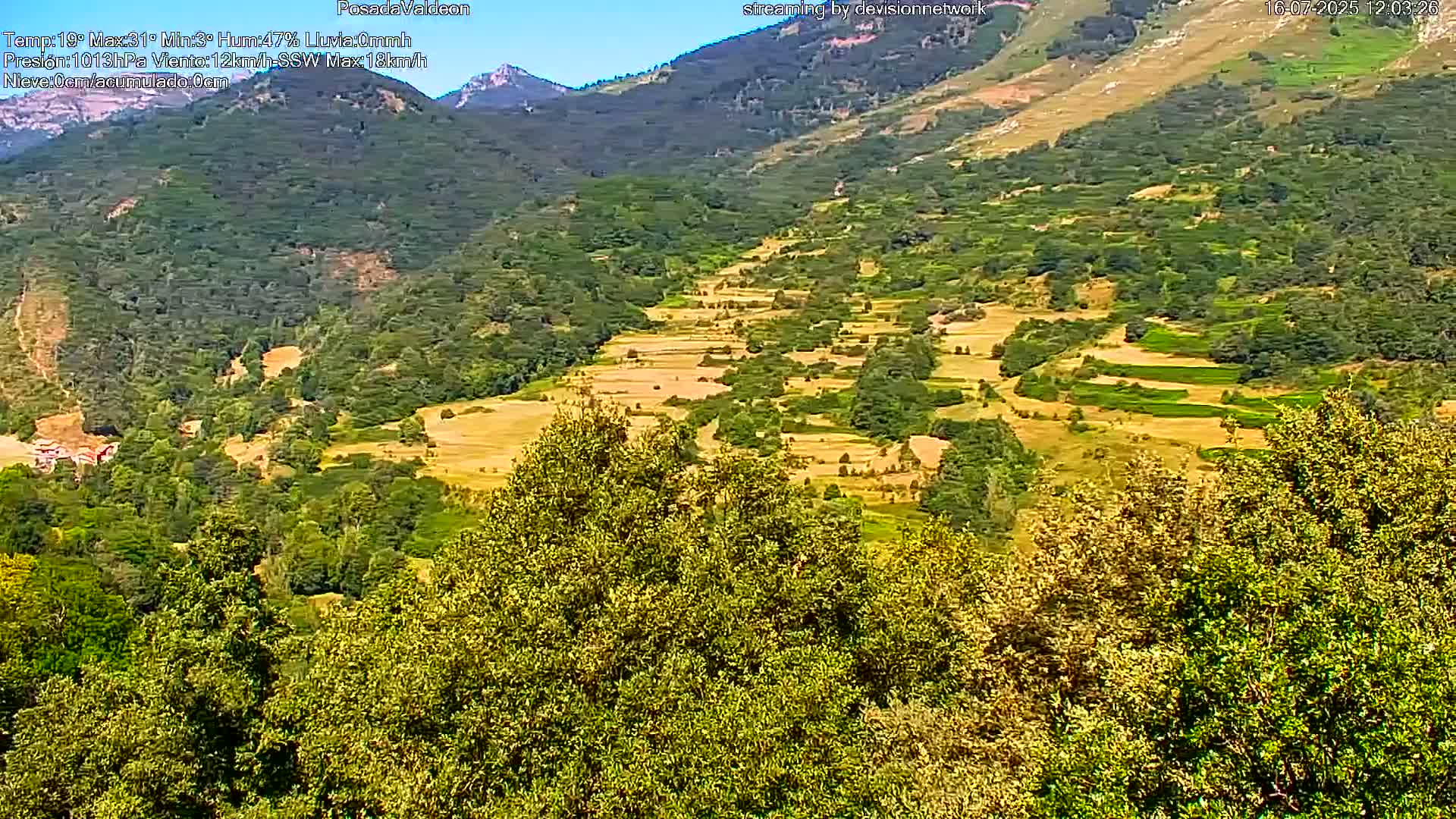 Picos de Europa Peaks & Posada de Valdeon Village  Live Cam - León, Castila&Leon, Spain