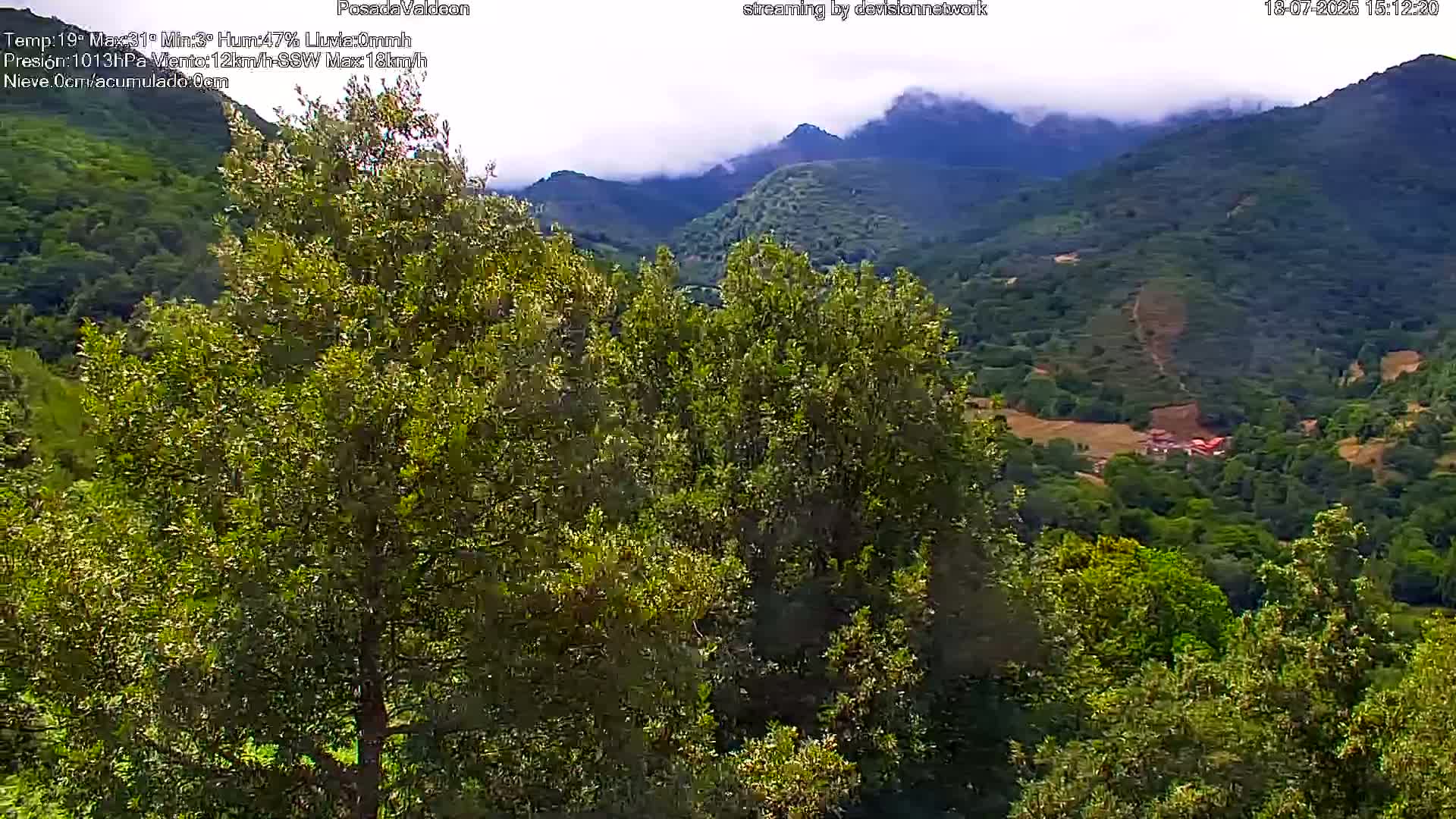 Picos de Europa Peaks & Posada de Valdeon Village  Live Cam - León, Castila&Leon, Spain