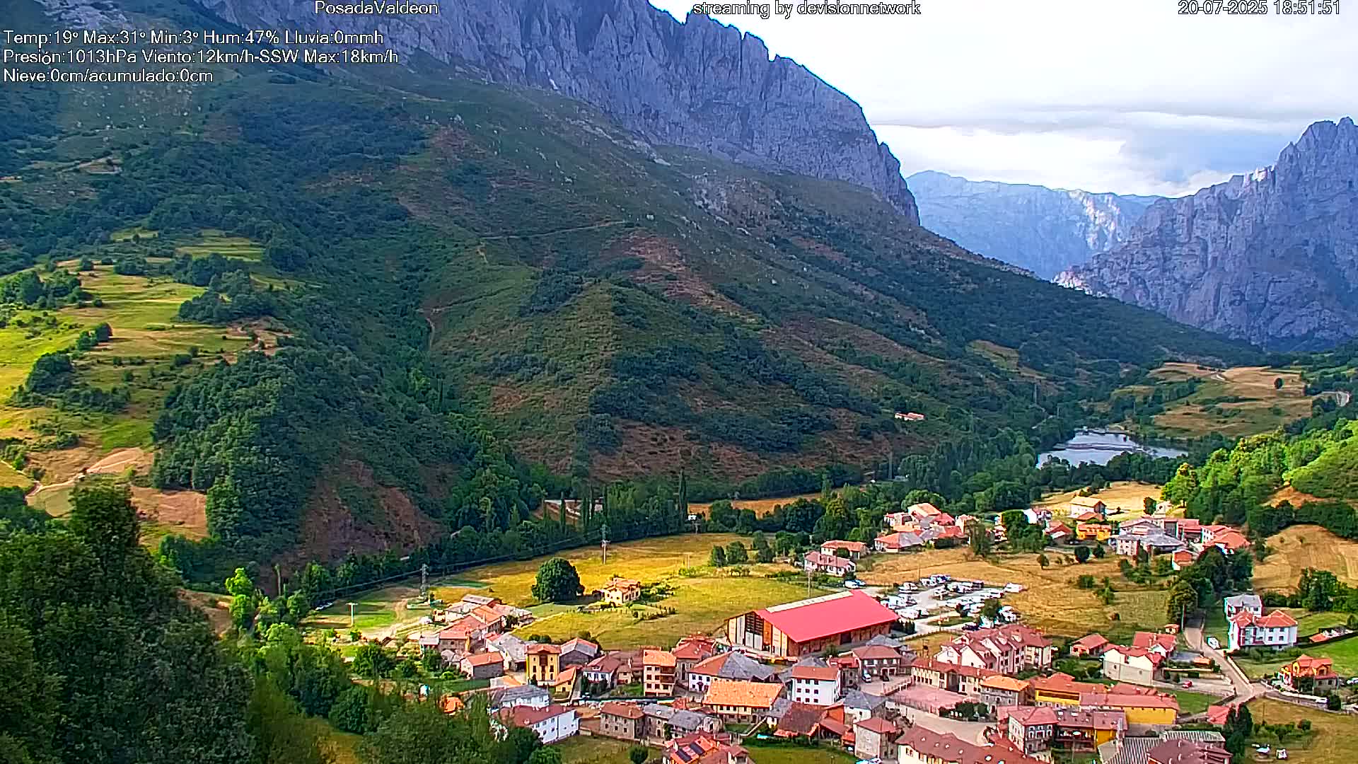 Picos de Europa Peaks & Posada de Valdeon Village  Live Cam - León, Castila&Leon, Spain