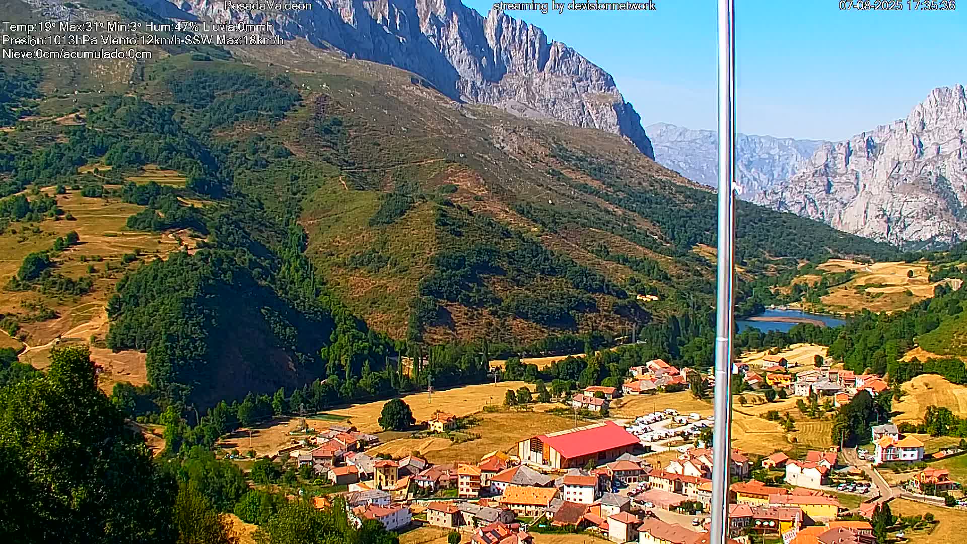 Picos de Europa Peaks & Posada de Valdeon Village  Live Cam - León, Castila&Leon, Spain