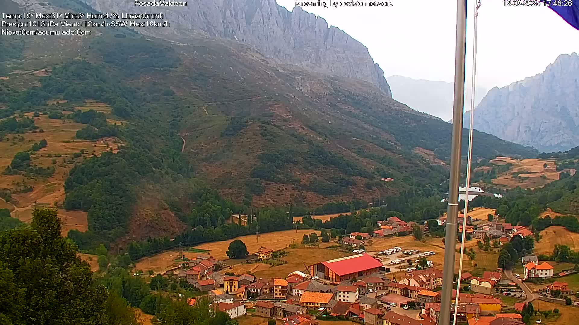 Picos de Europa Peaks & Posada de Valdeon Village  Live Cam - León, Castila&Leon, Spain